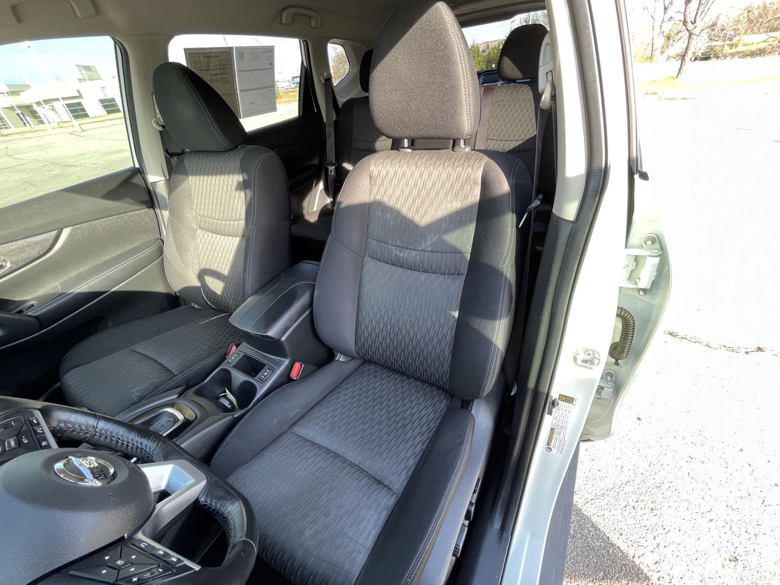 Pre-Owned 2017 Nissan Rogue for sale in Lincoln NE