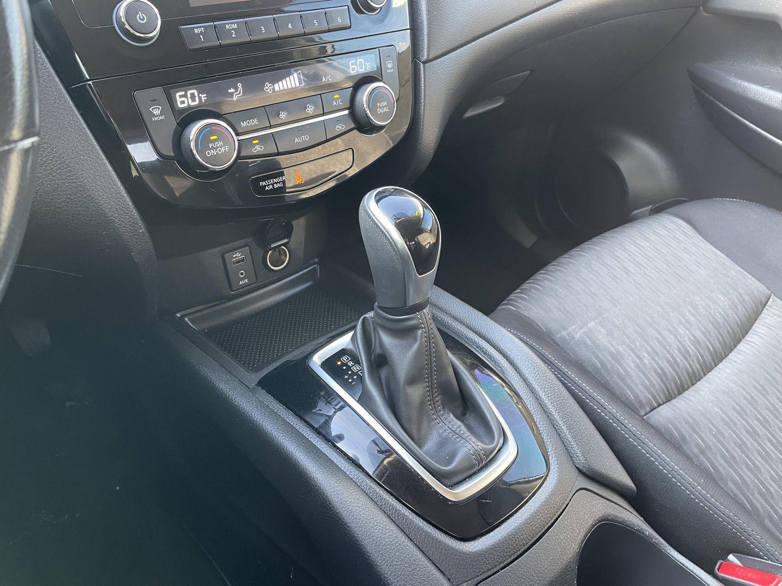 Pre-Owned 2017 Nissan Rogue for sale in Lincoln NE