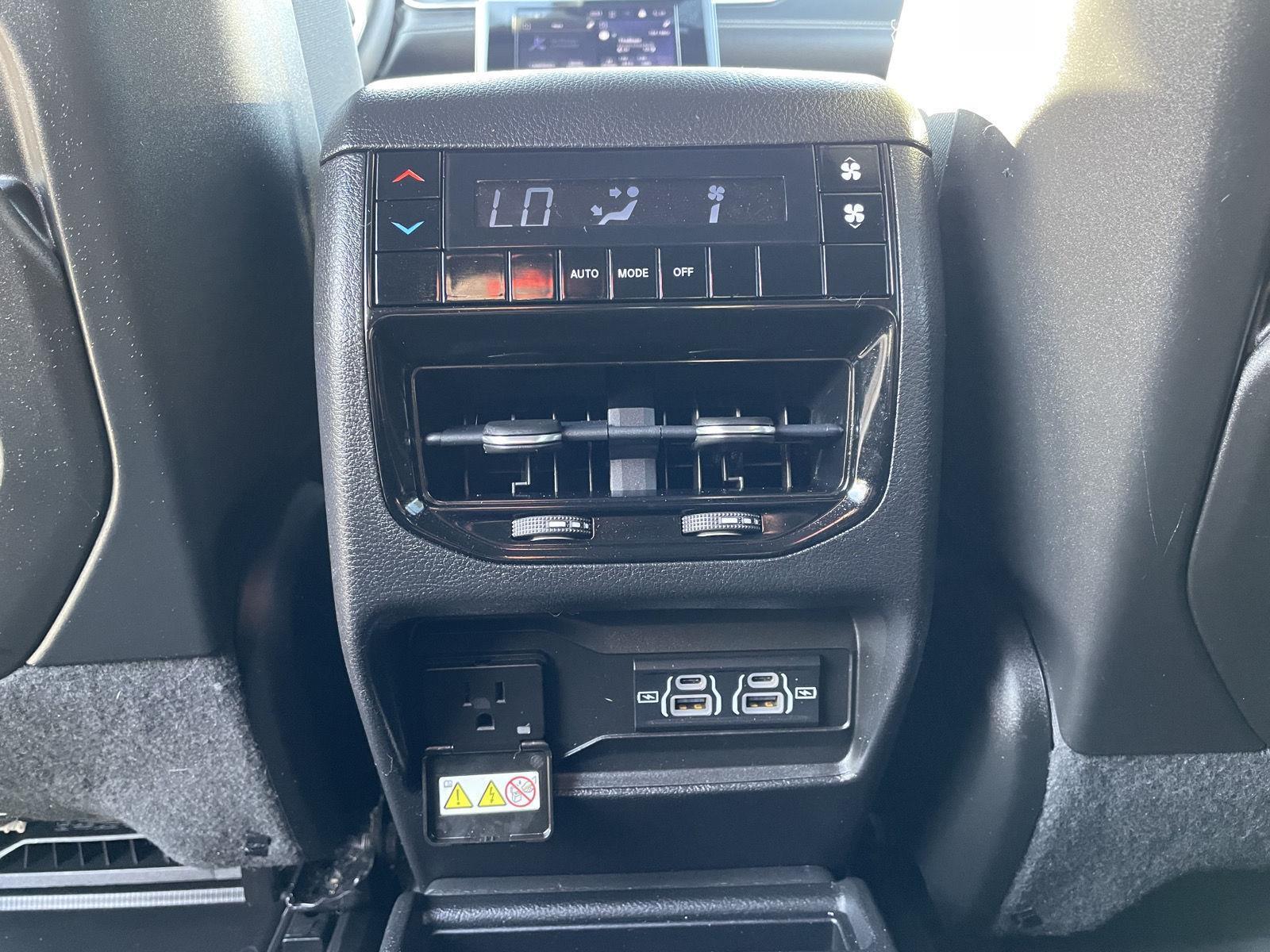 Used 2023 Jeep Grand Cherokee L for sale in Lincoln NE