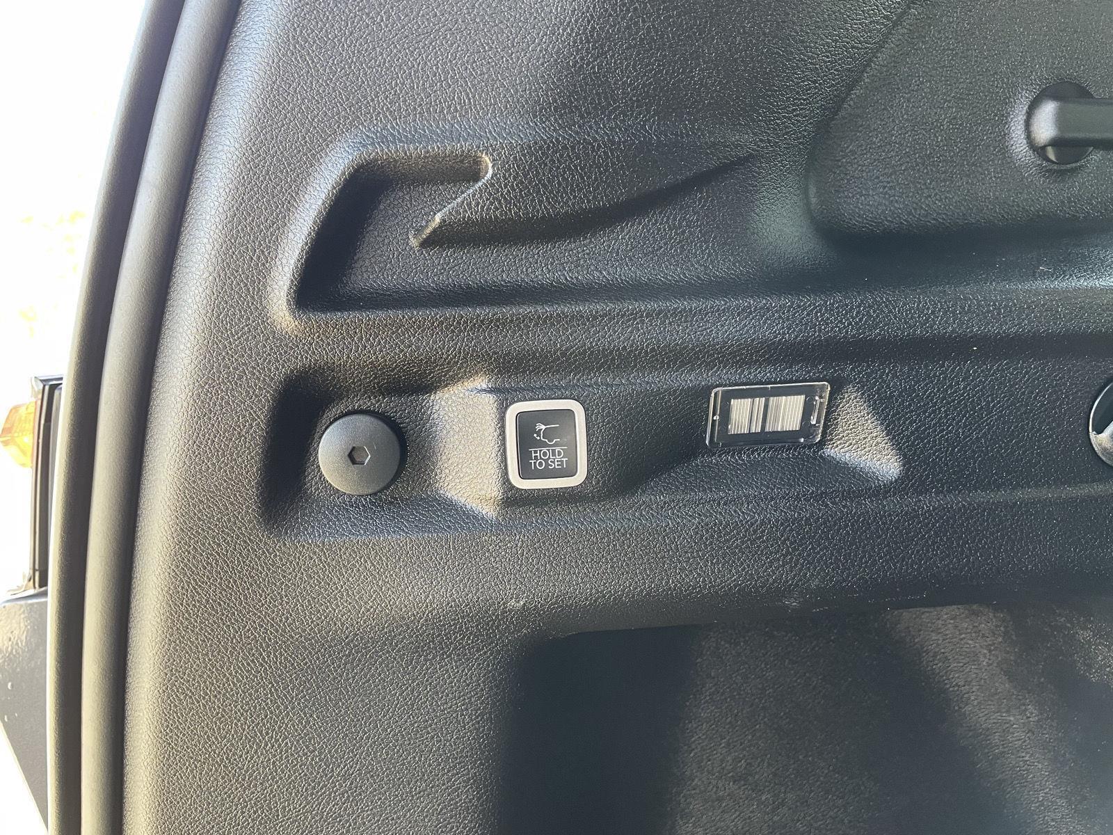 Used 2023 Jeep Grand Cherokee L for sale in Lincoln NE