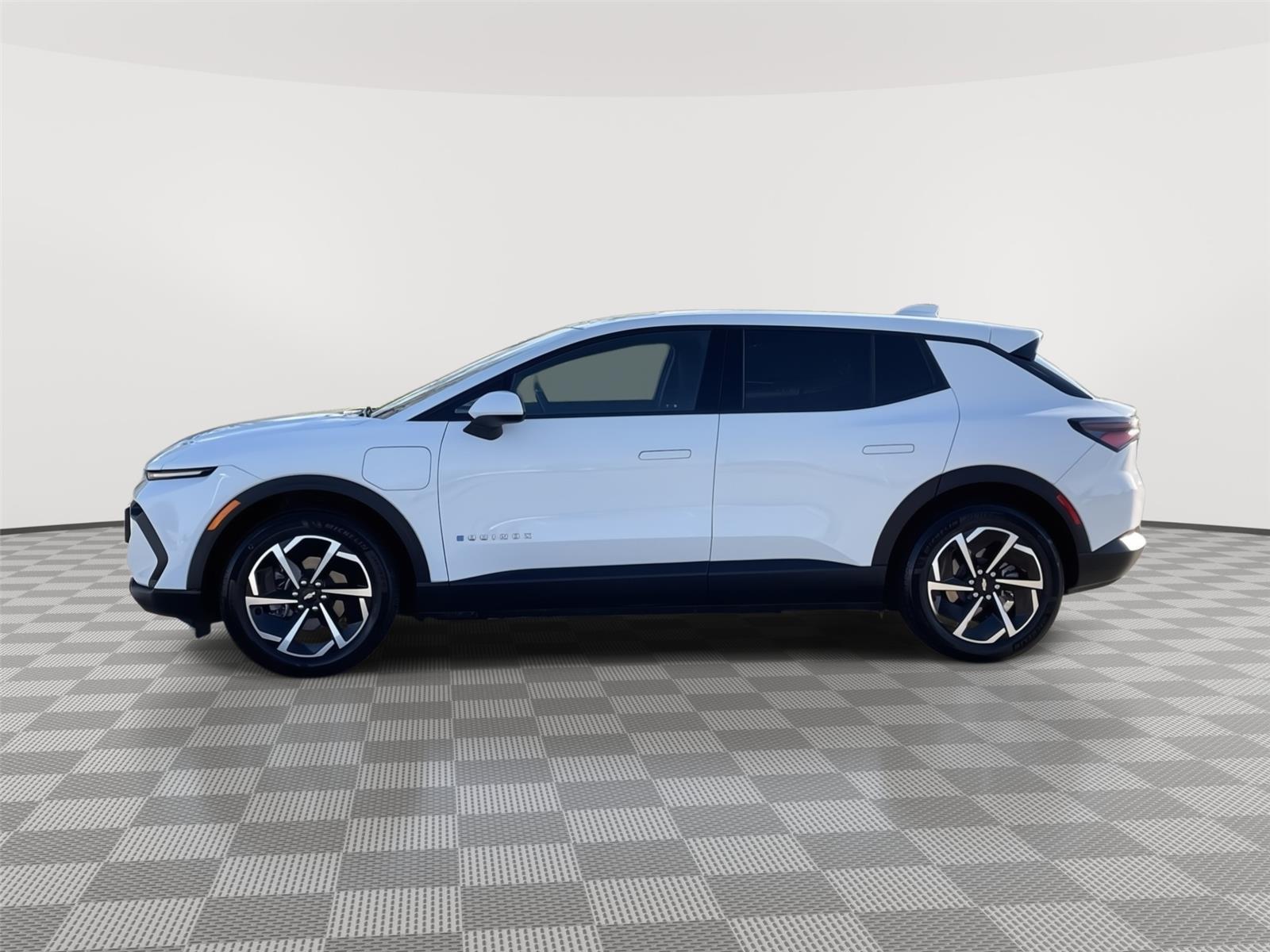 Used 2025 Chevrolet Equinox EV LT with VIN 3GN7DLRPXSS117804 for sale in Lincoln, NE