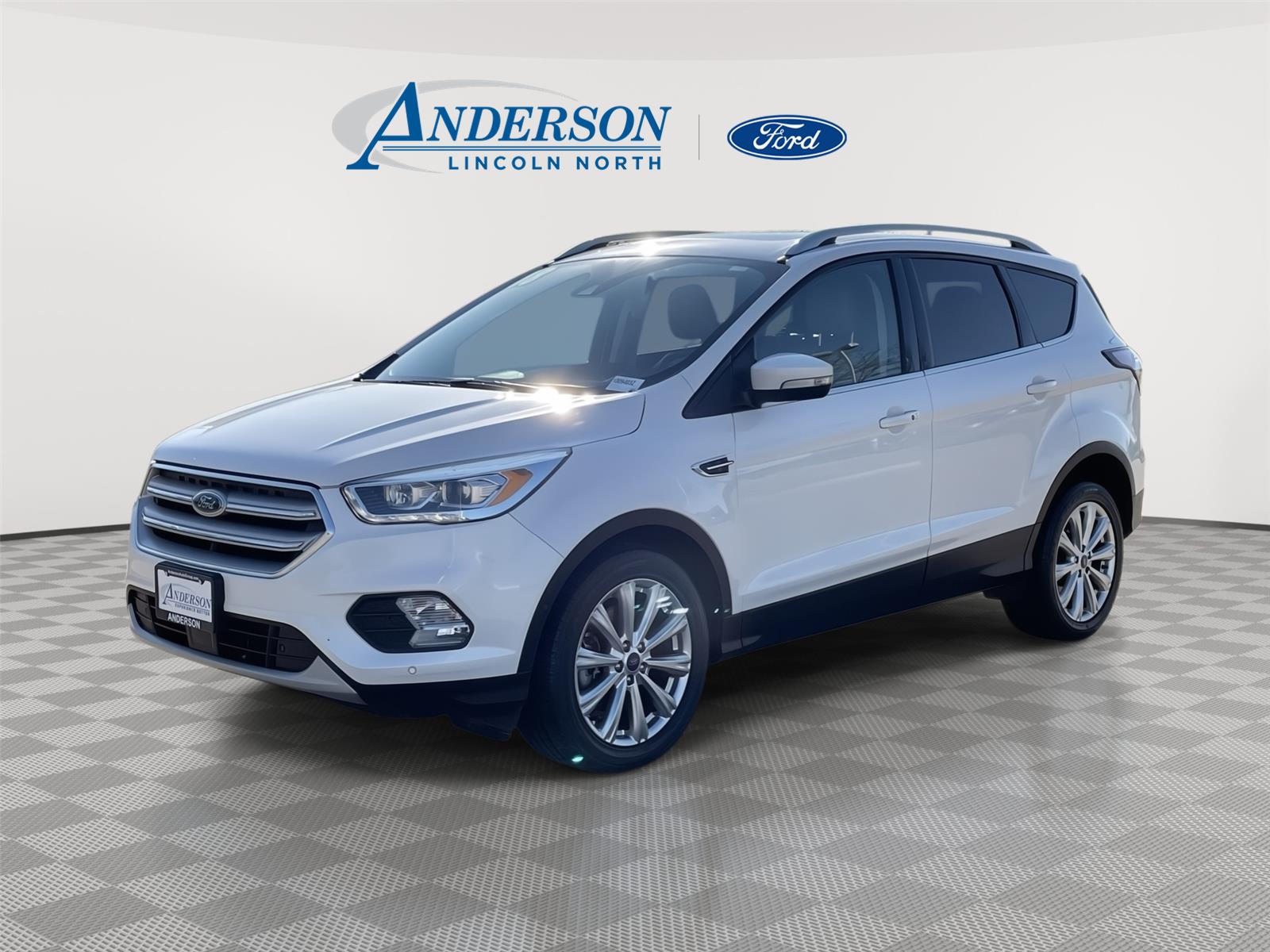 White Platinum Metallic Tri-Coat 2018 Ford Escape Titanium AWD SUV / Crossover All-Wheel Drive 6-Speed Automatic