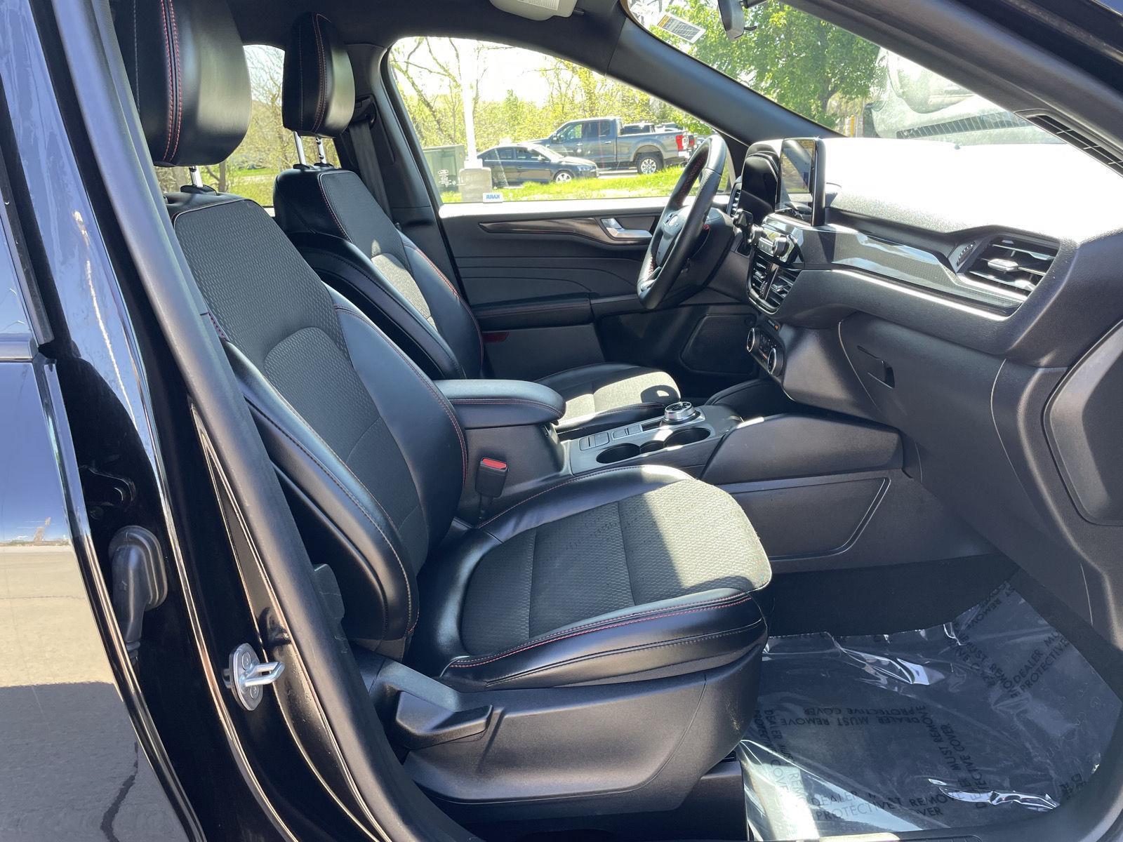 Used 2025 Ford Escape for sale in Lincoln NE