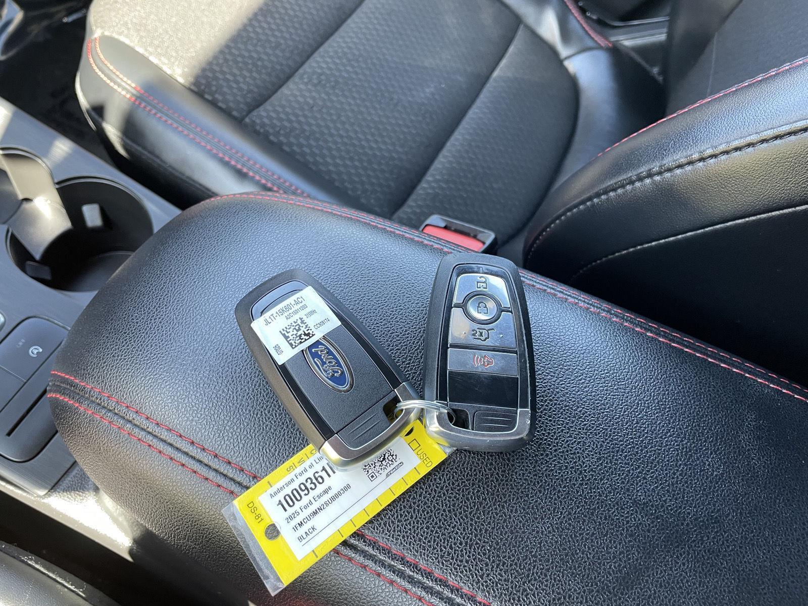 Used 2025 Ford Escape for sale in Lincoln NE