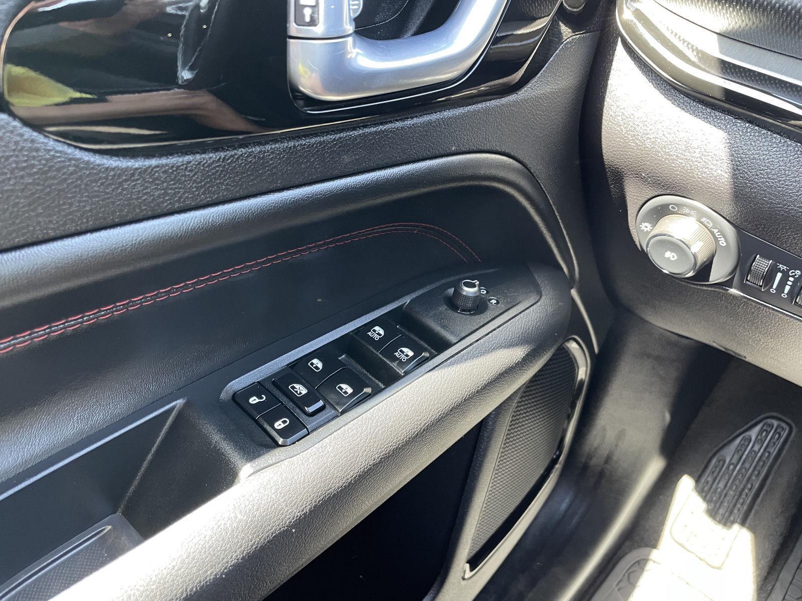 Used 2025 Jeep Compass for sale in Lincoln NE