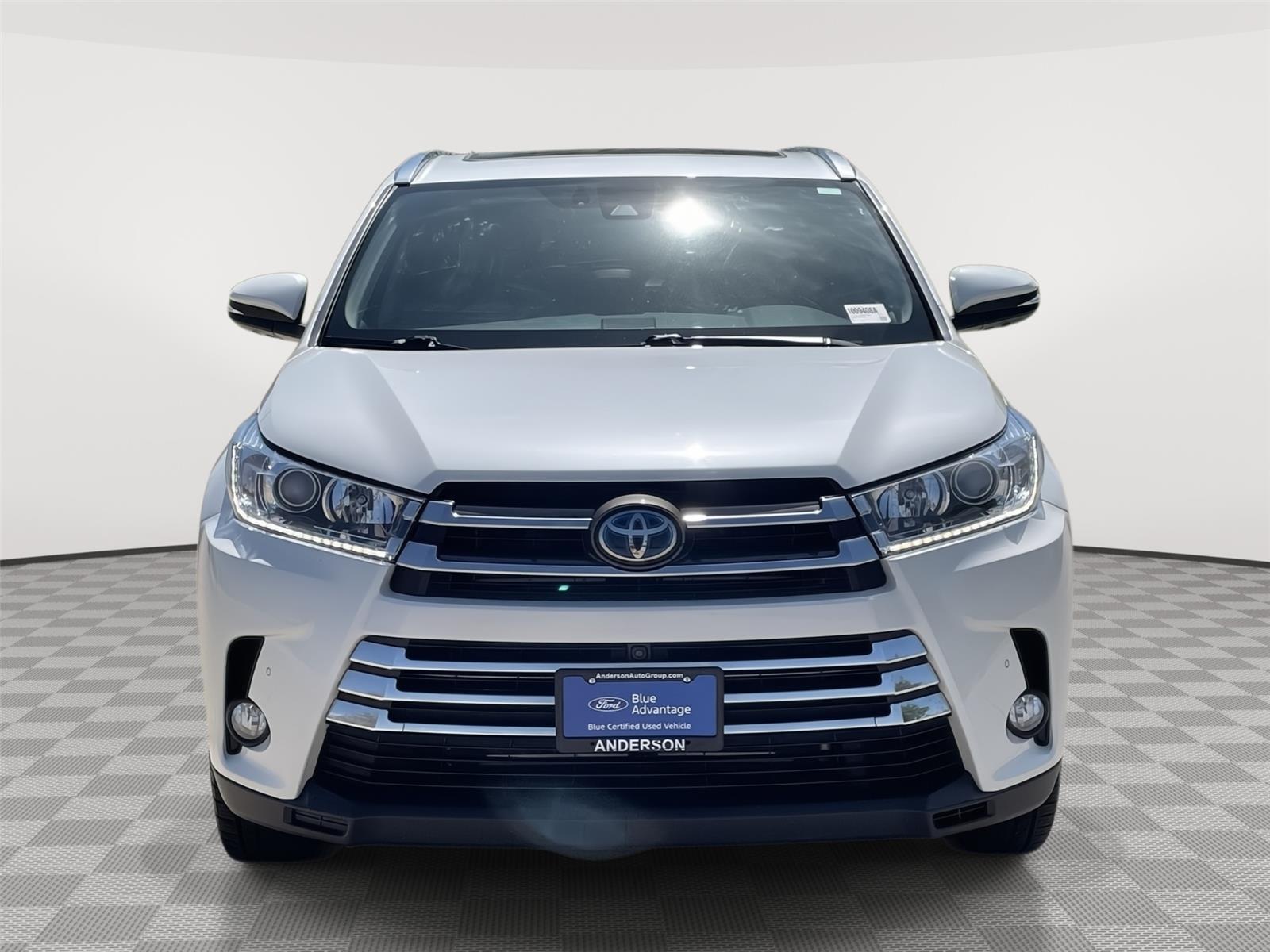 Pre-Owned 2018 Toyota Highlander Hybrid for sale in Lincoln NE