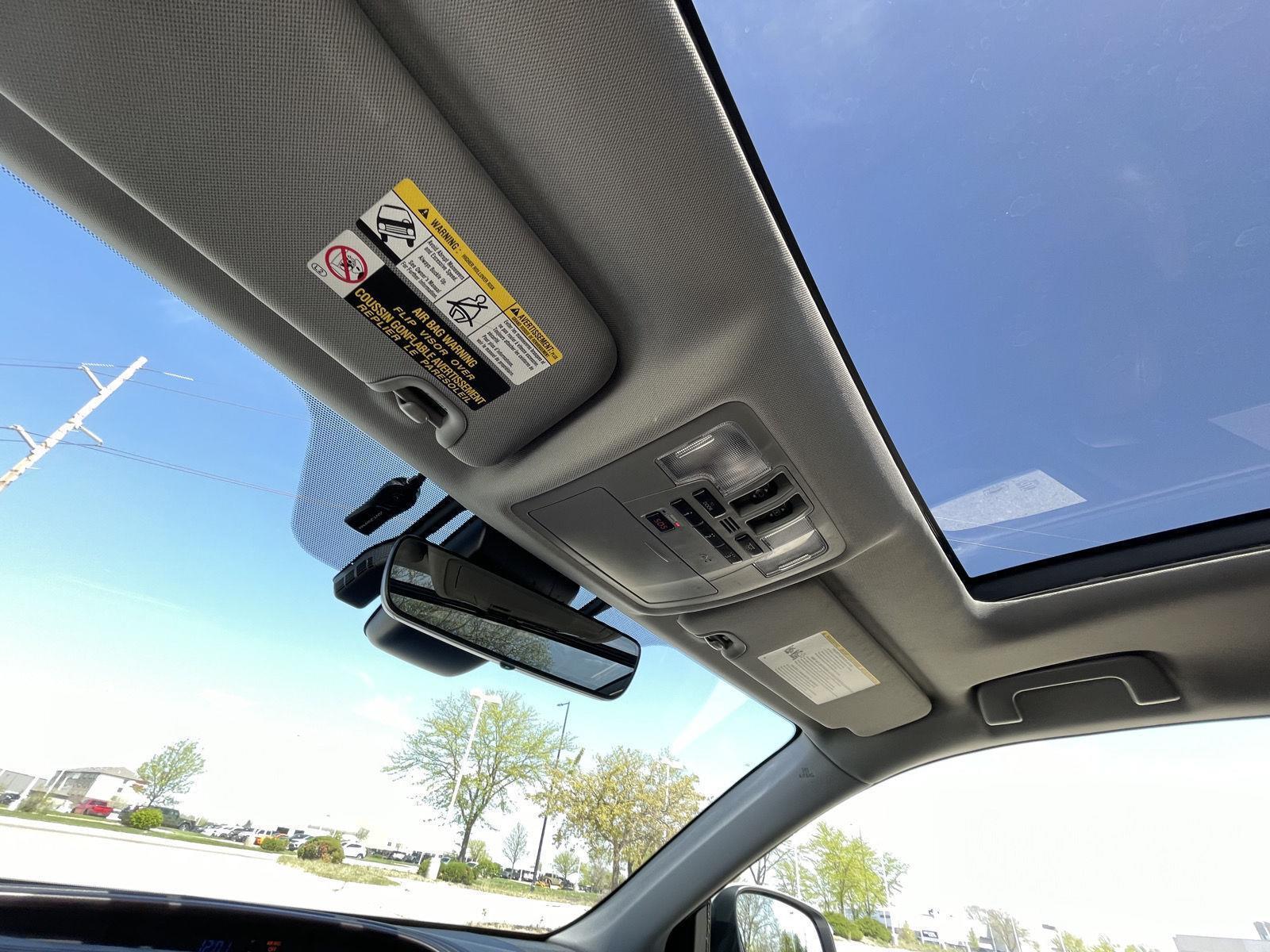 Pre-Owned 2018 Toyota Highlander Hybrid for sale in Lincoln NE