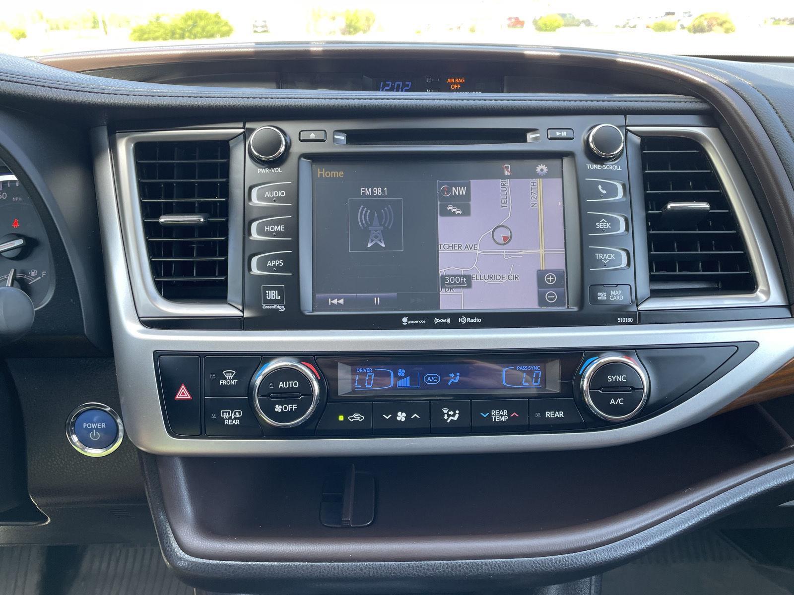 Pre-Owned 2018 Toyota Highlander Hybrid for sale in Lincoln NE