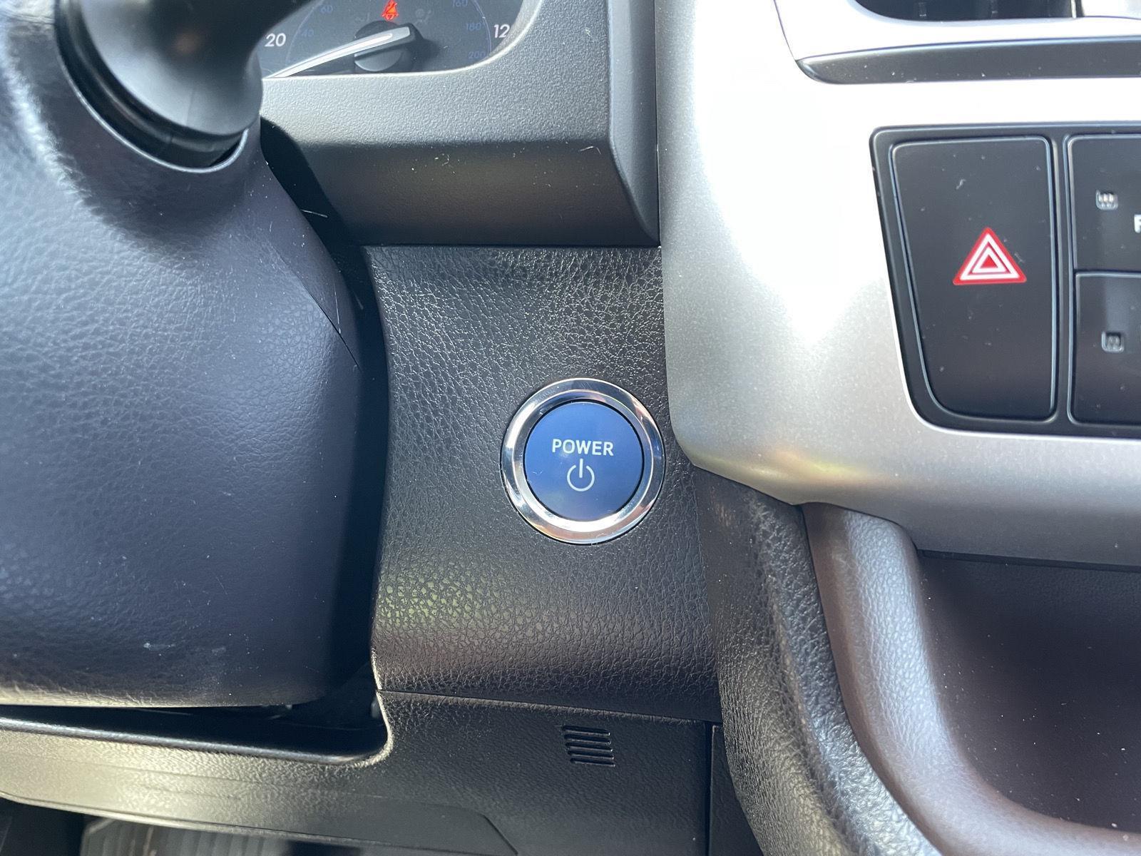 Pre-Owned 2018 Toyota Highlander Hybrid for sale in Lincoln NE