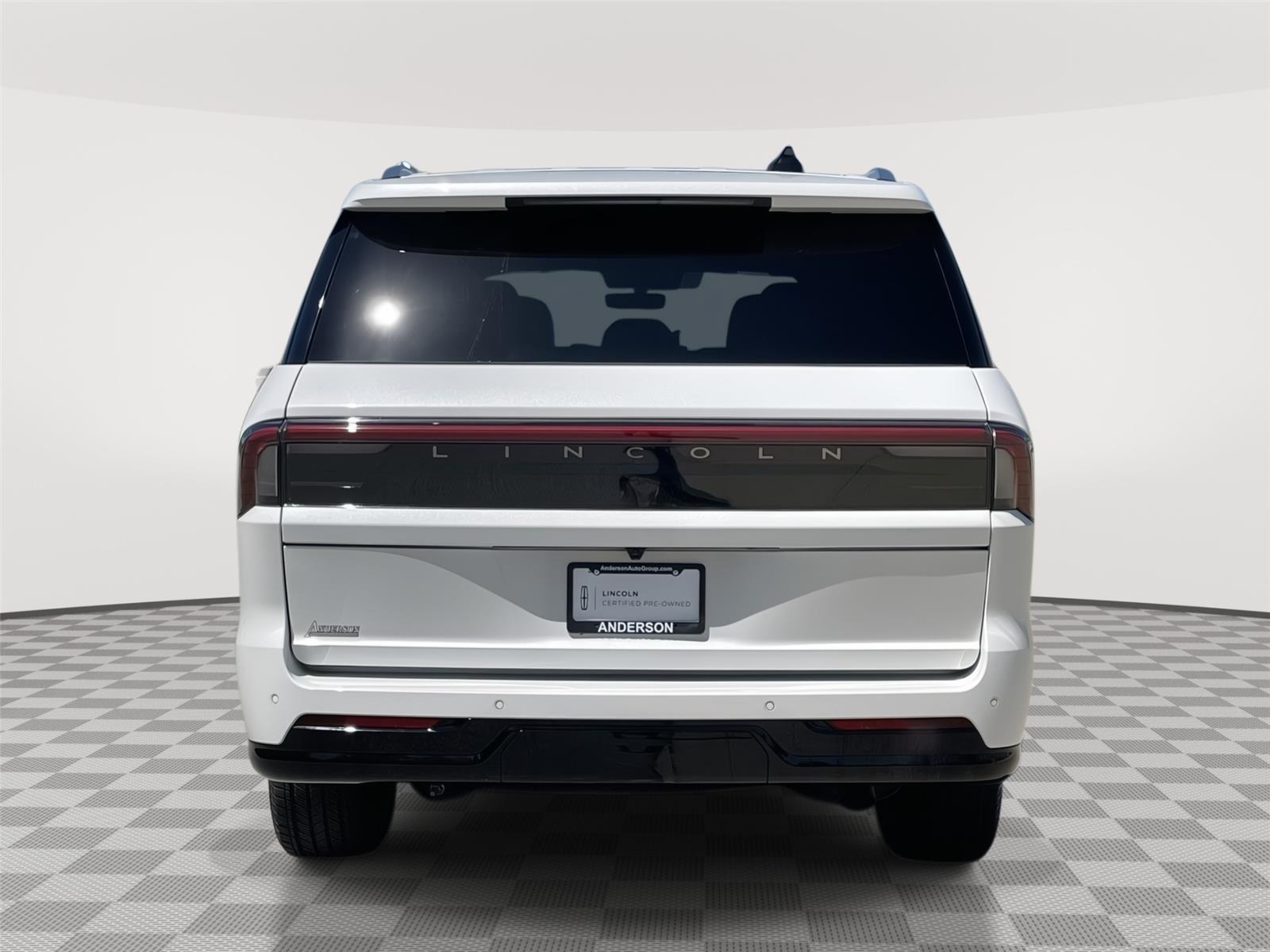 Used 2025 Lincoln Navigator L for sale in Lincoln NE