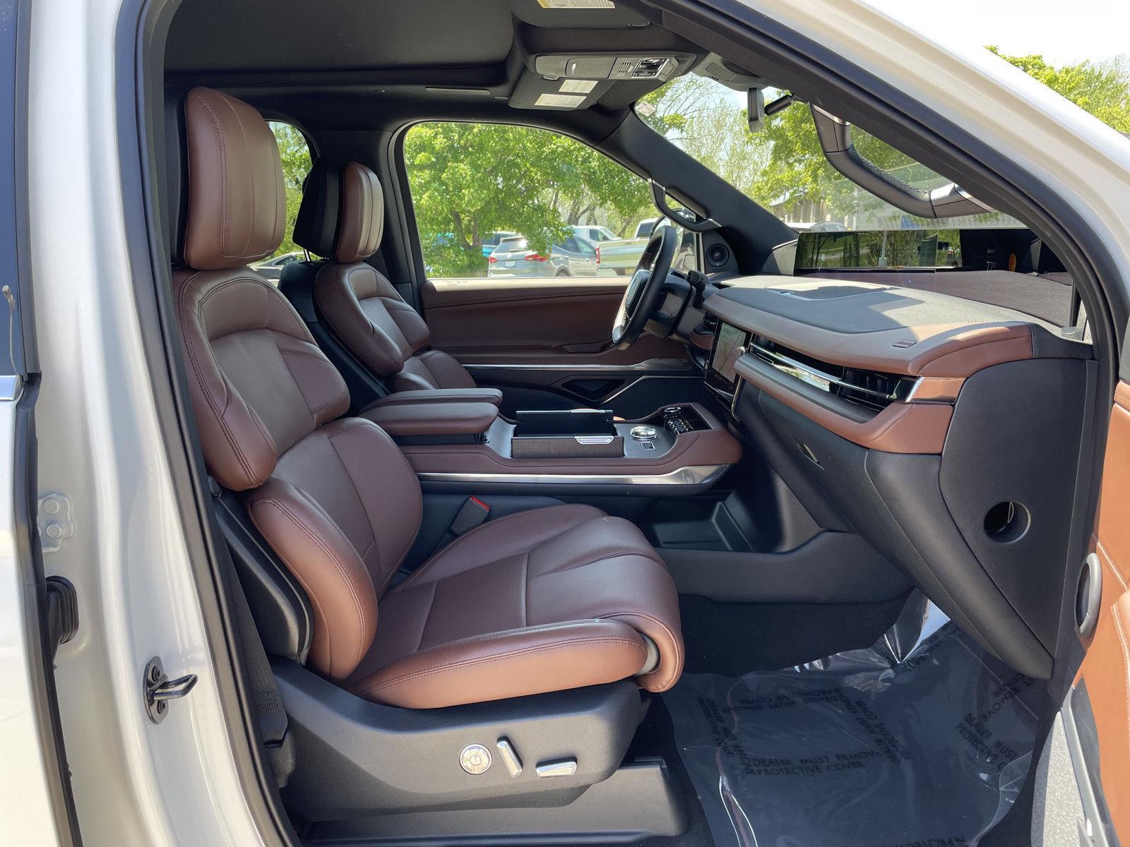 Used 2025 Lincoln Navigator L for sale in Lincoln NE