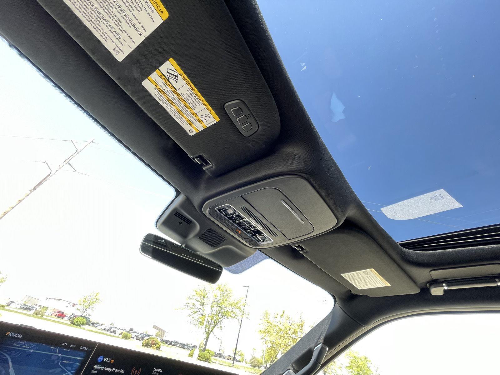 Used 2025 Lincoln Navigator L for sale in Lincoln NE