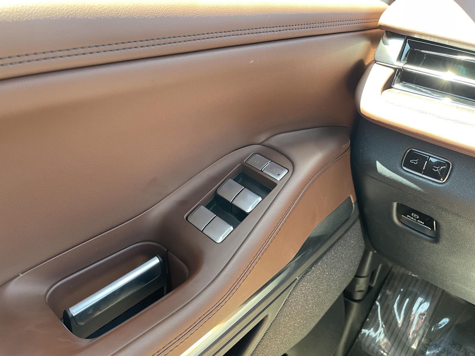 Used 2025 Lincoln Navigator L for sale in Lincoln NE