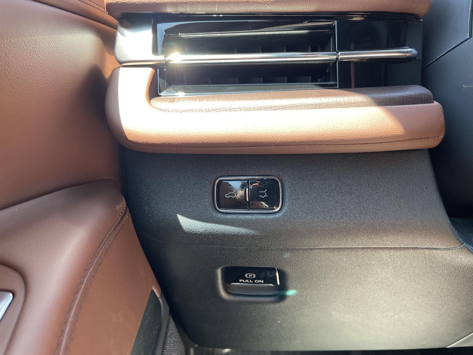 Used 2025 Lincoln Navigator L for sale in Lincoln NE