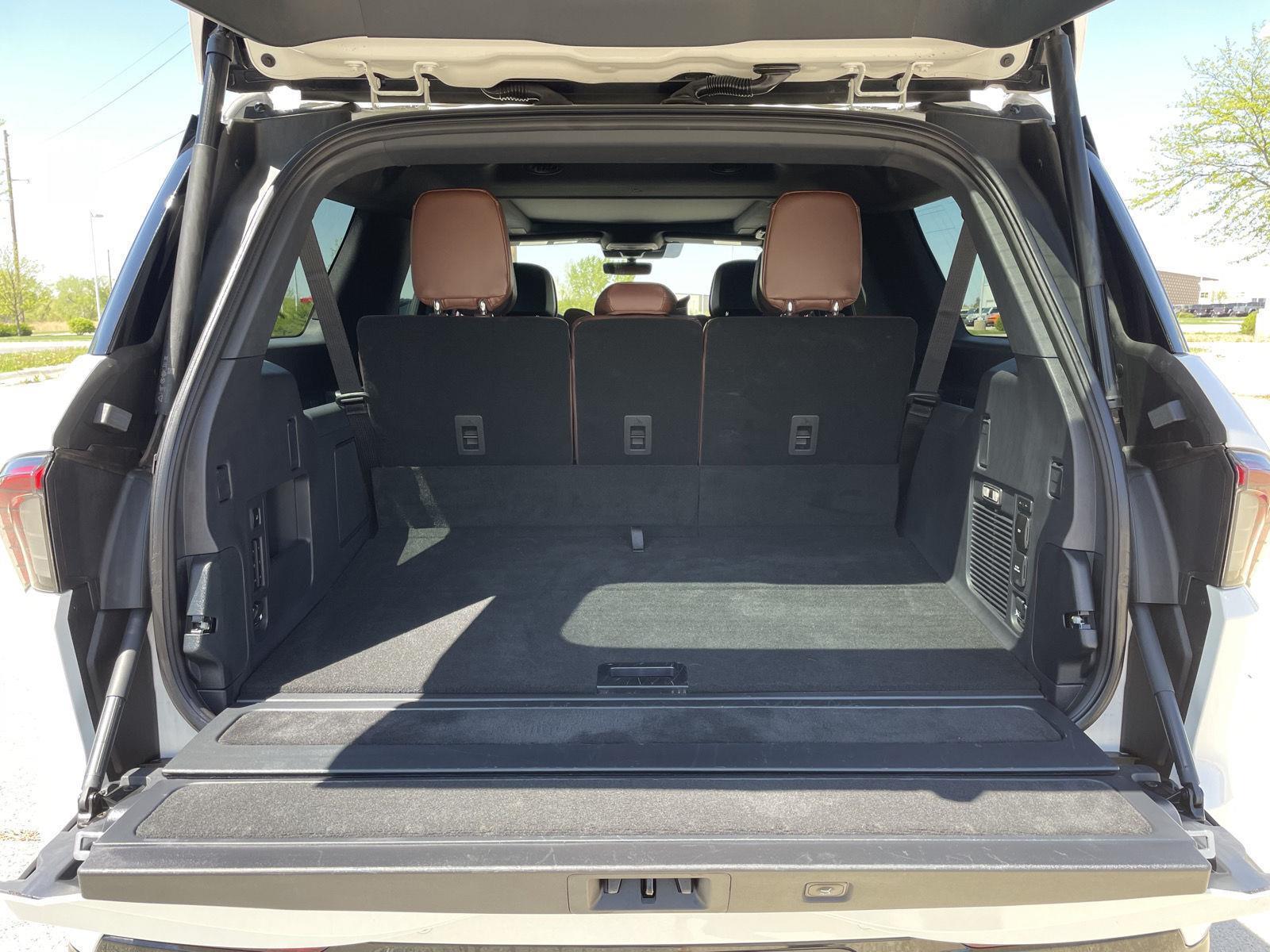 Used 2025 Lincoln Navigator L for sale in Lincoln NE