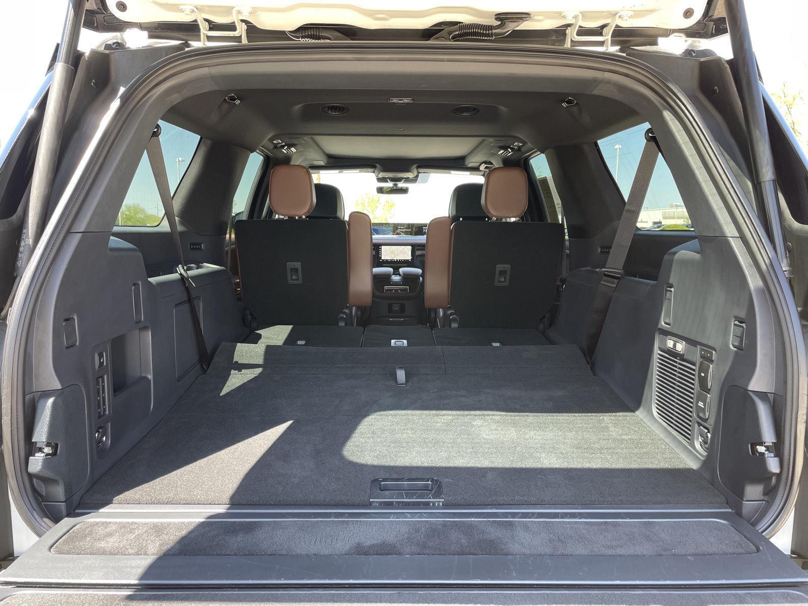 Used 2025 Lincoln Navigator L for sale in Lincoln NE