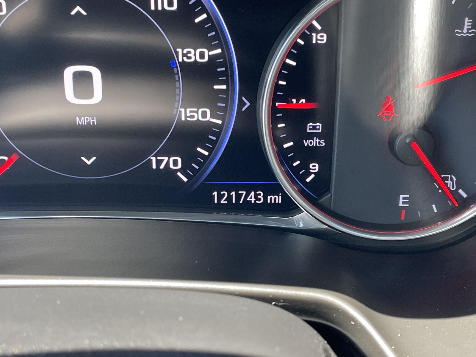 Vehicle photo 3
