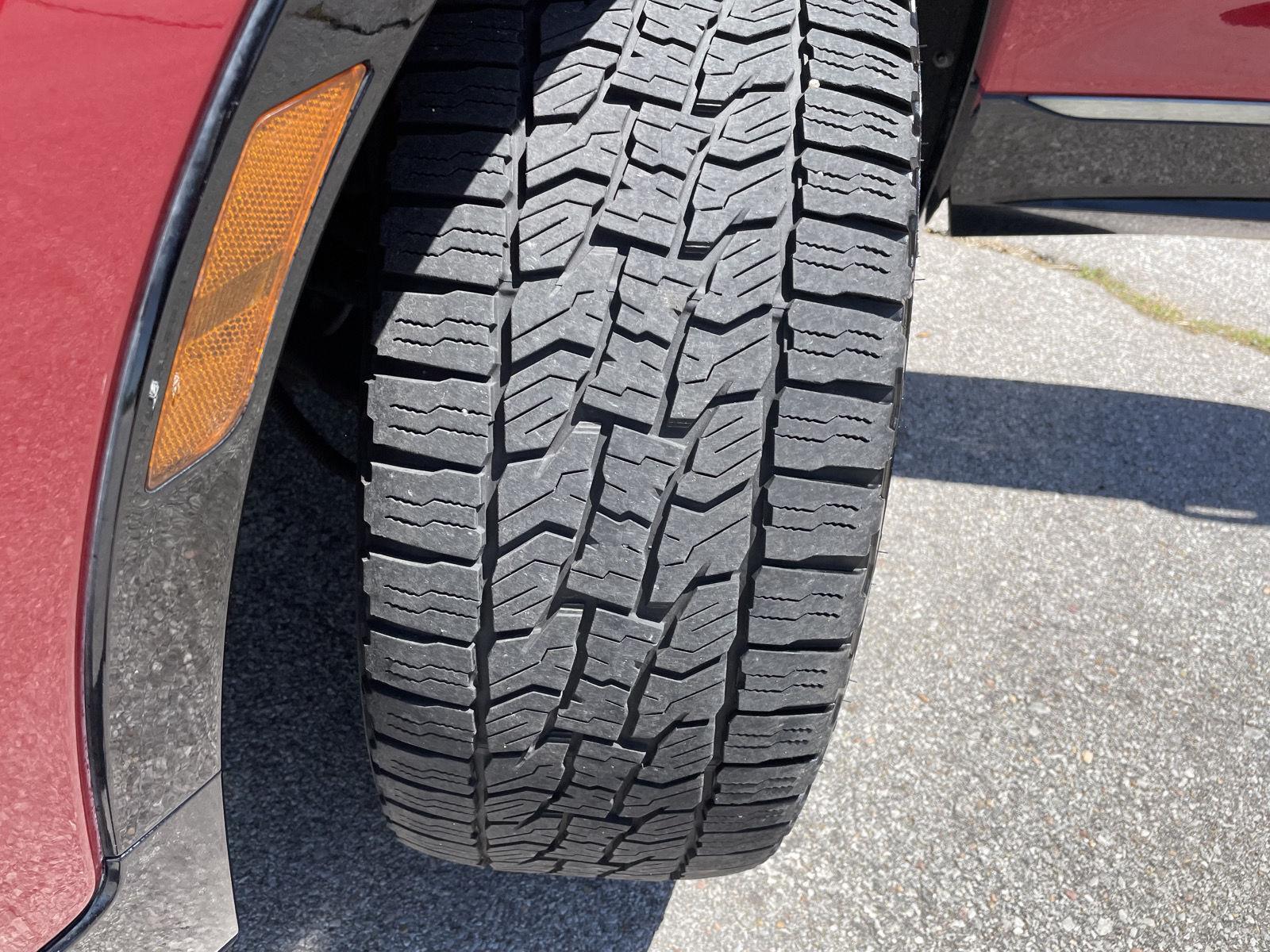Vehicle photo 11