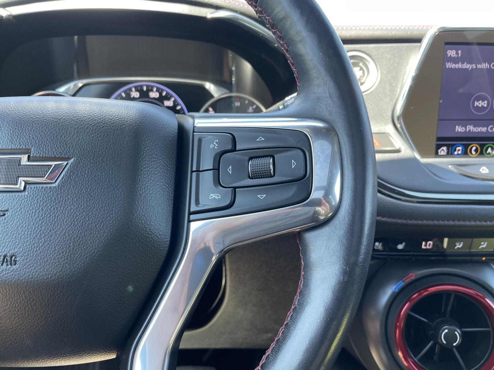 Vehicle photo 14