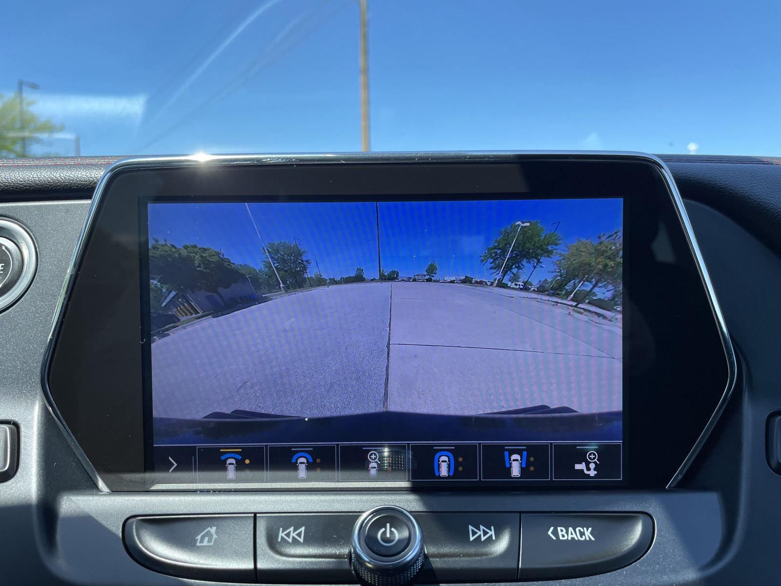 Vehicle photo 26