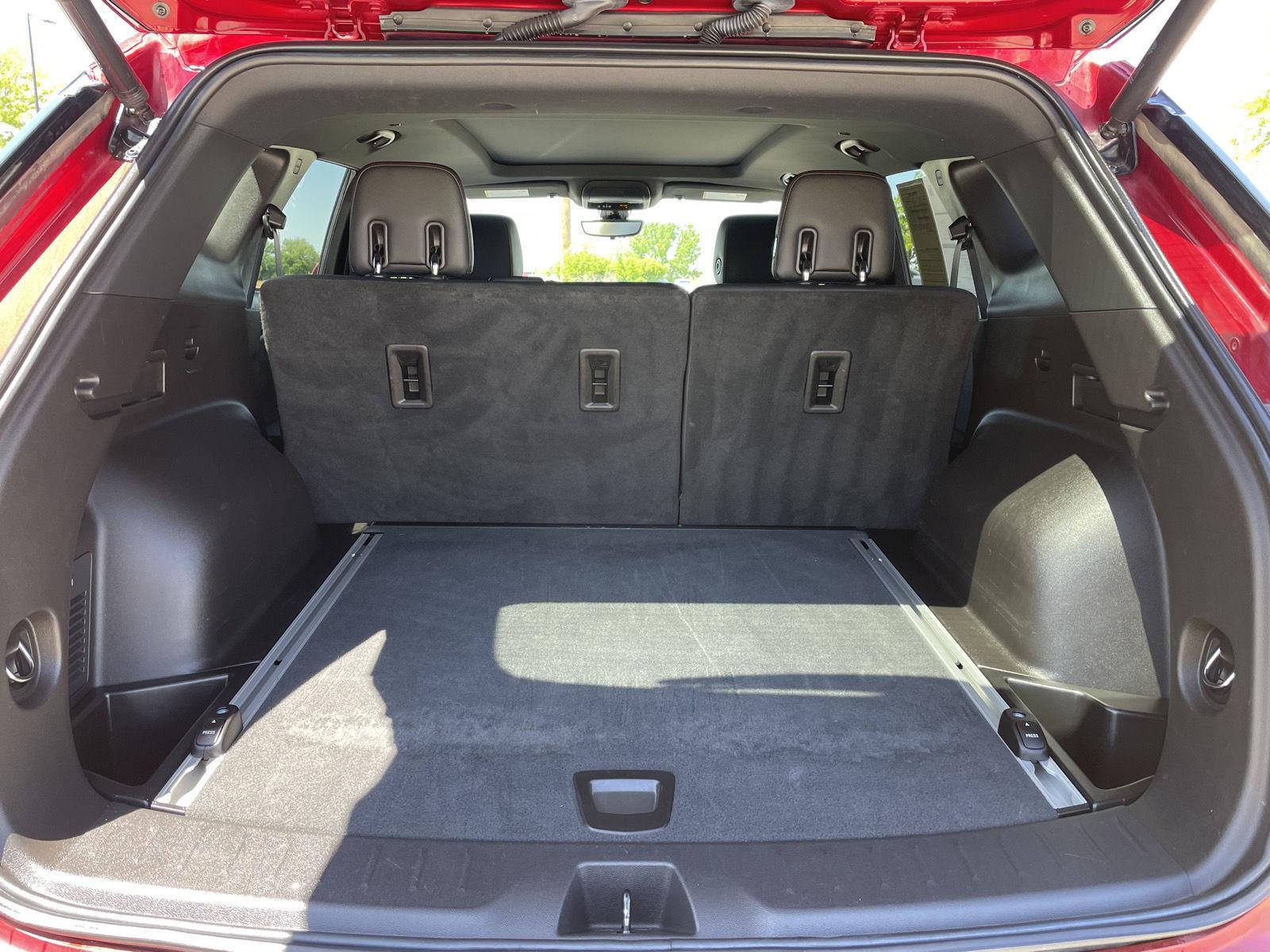 Vehicle photo 41