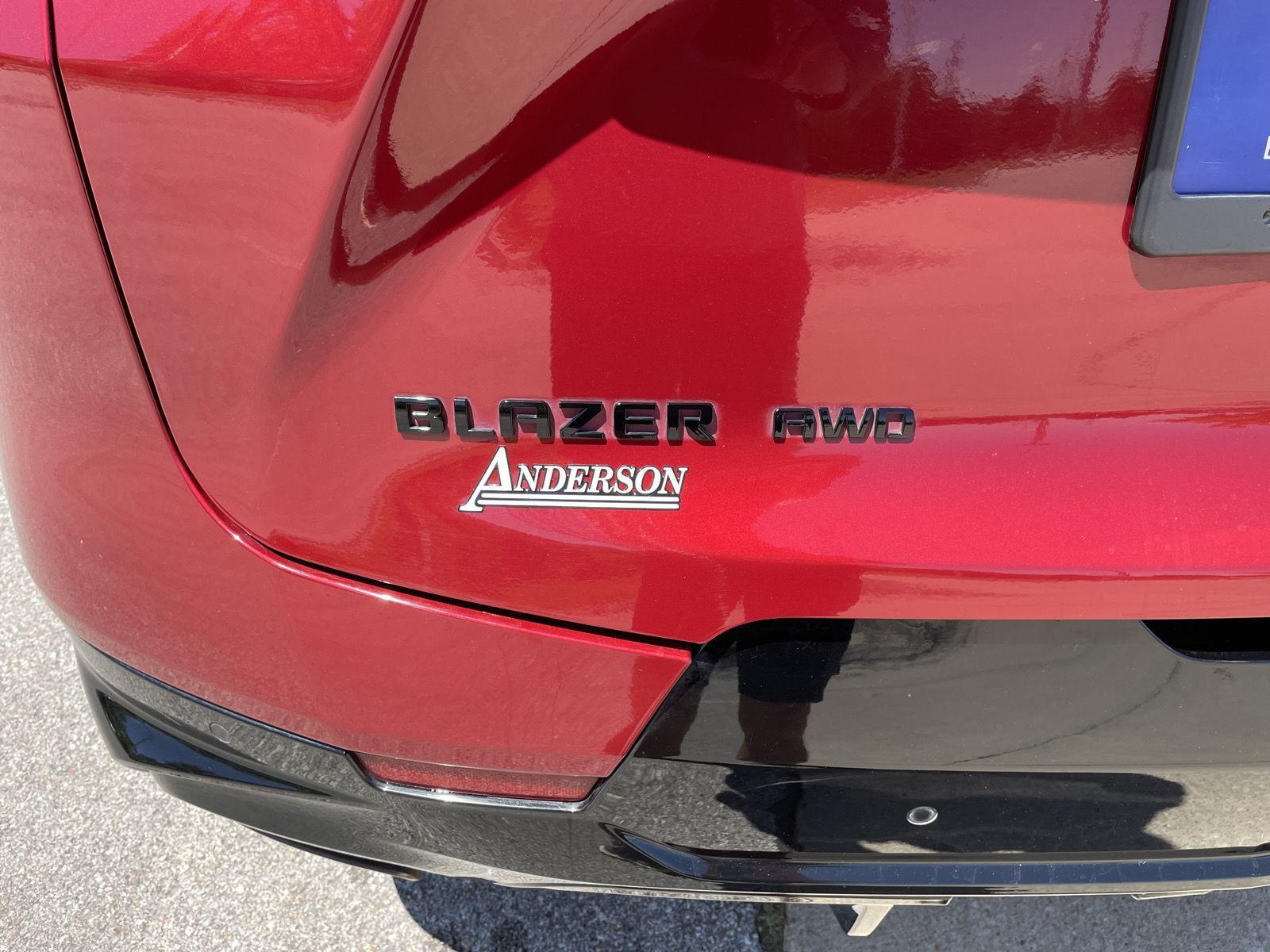 Vehicle photo 43