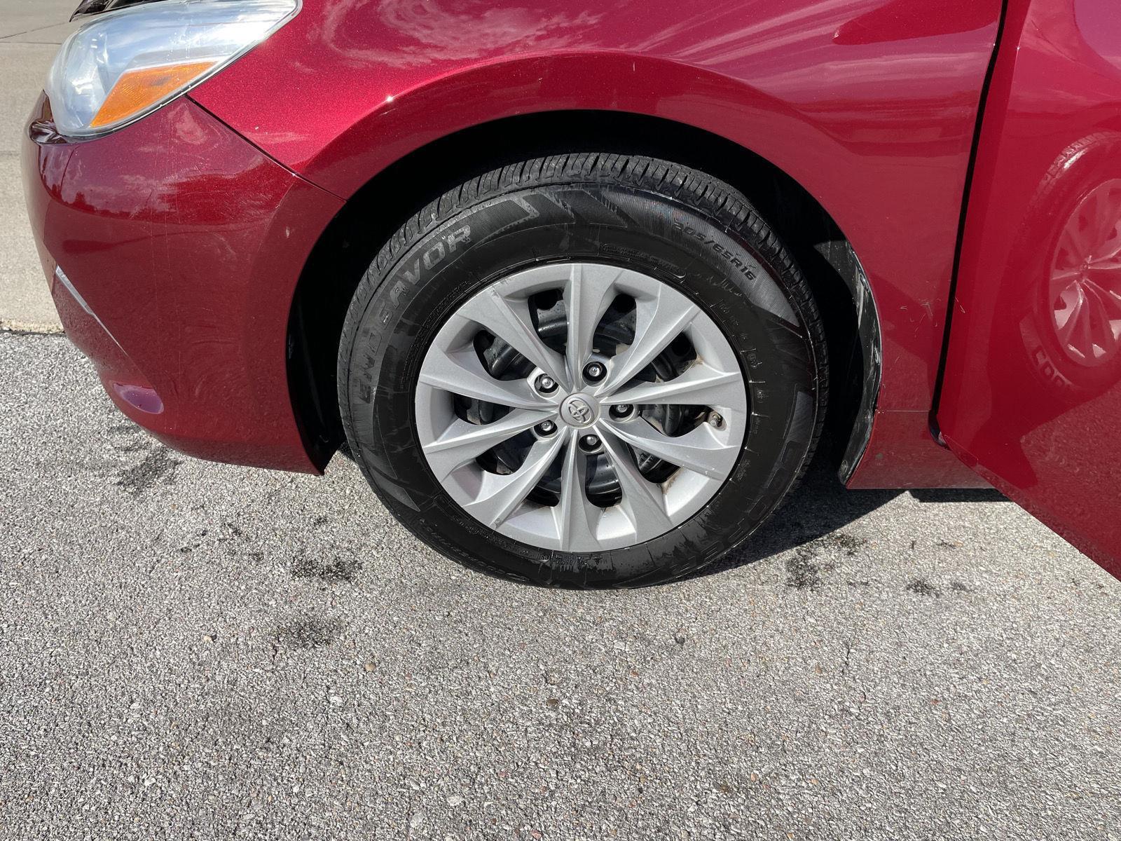 Used 2016 Toyota Camry for sale in Lincoln NE