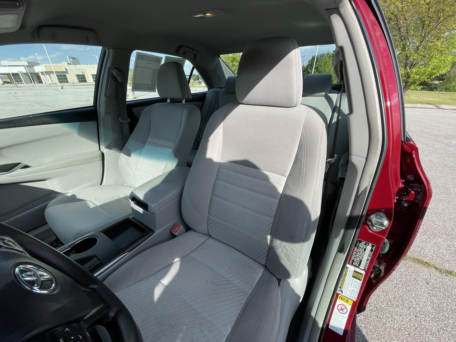 Used 2016 Toyota Camry for sale in Lincoln NE