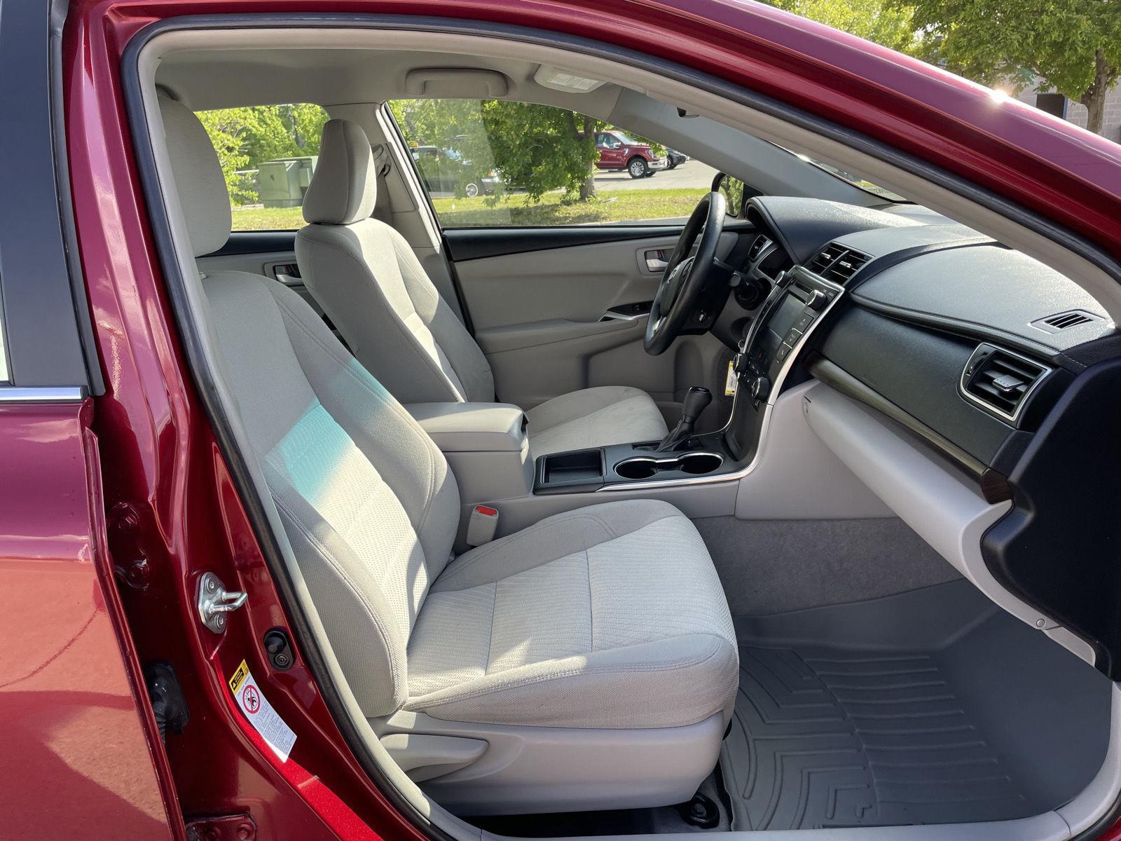 Used 2016 Toyota Camry for sale in Lincoln NE