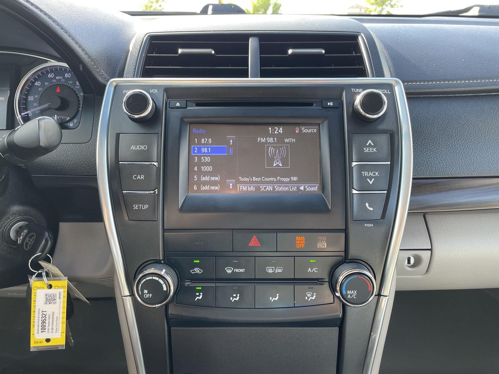Used 2016 Toyota Camry for sale in Lincoln NE
