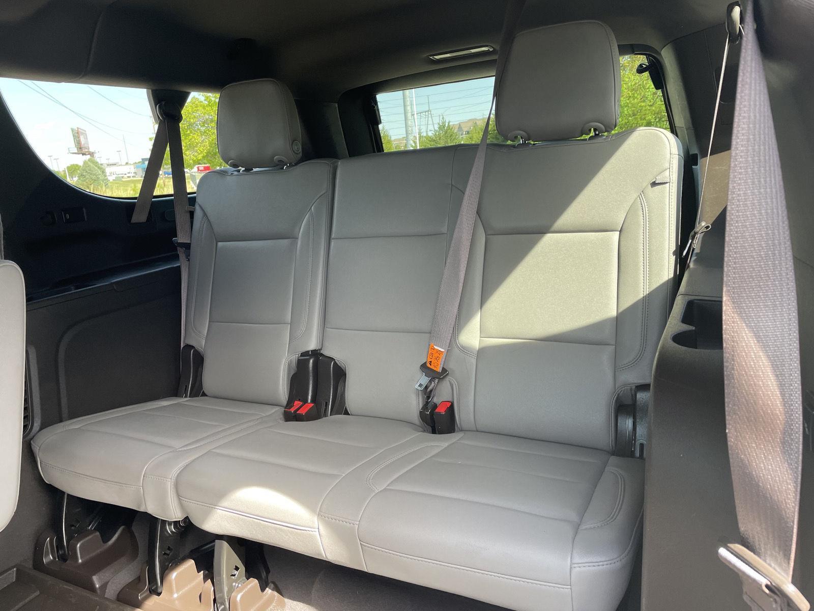 Used 2023 Chevrolet Suburban for sale in Lincoln NE