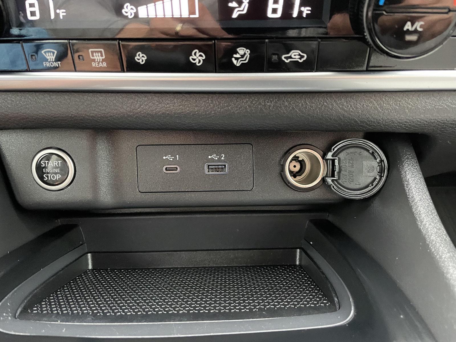 Vehicle photo 27
