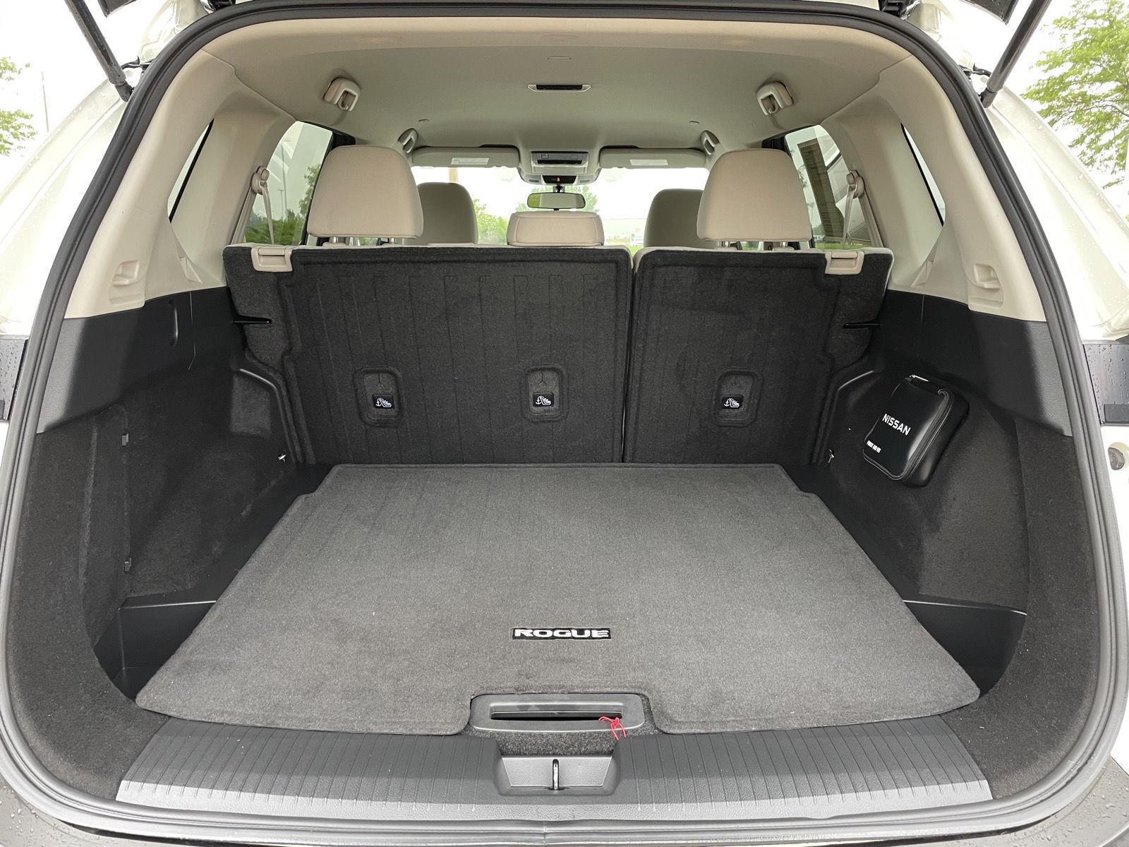 Vehicle photo 34
