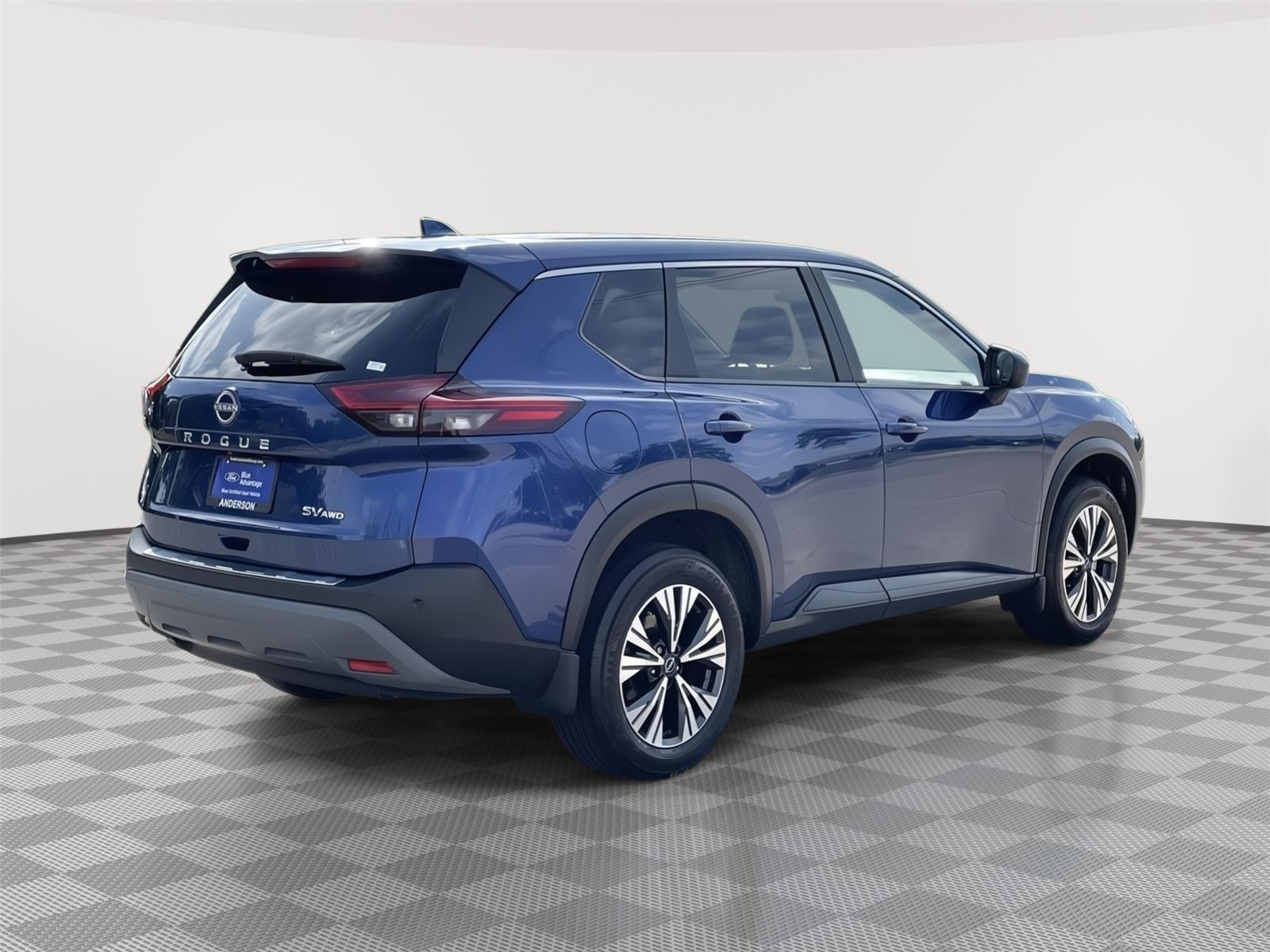 Vehicle photo 7
