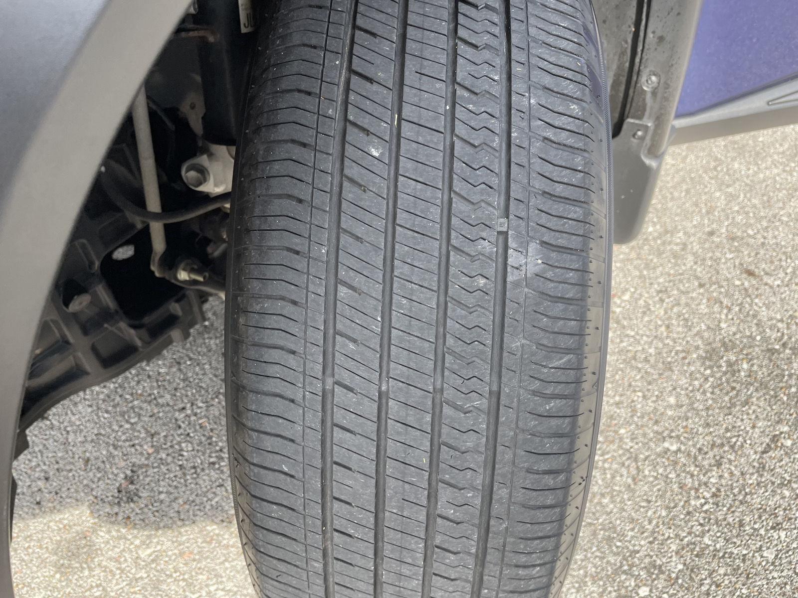 Vehicle photo 11
