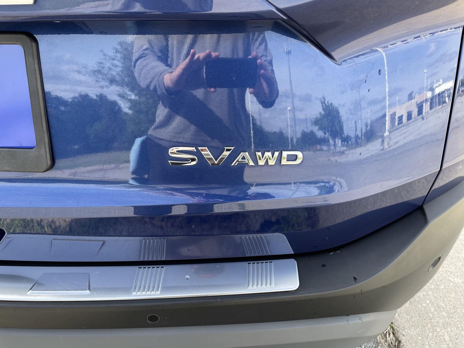 Vehicle photo 36