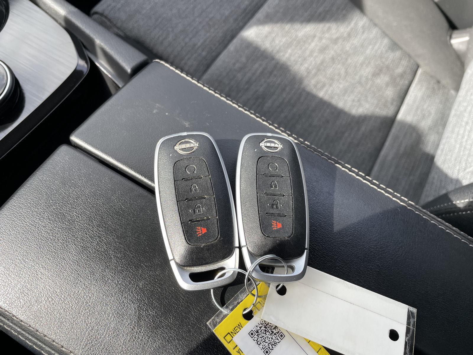 Vehicle photo 37