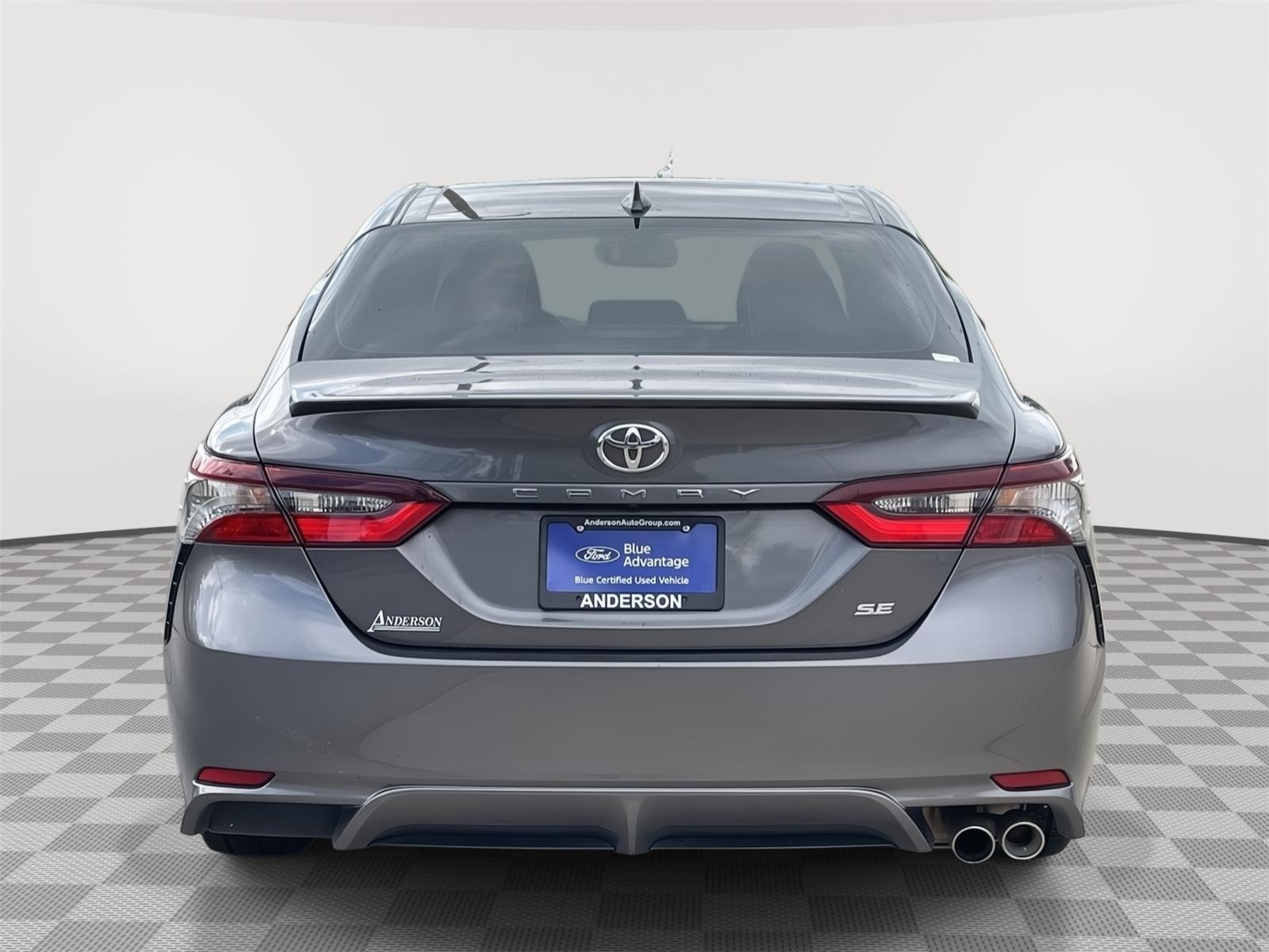 Vehicle photo 8