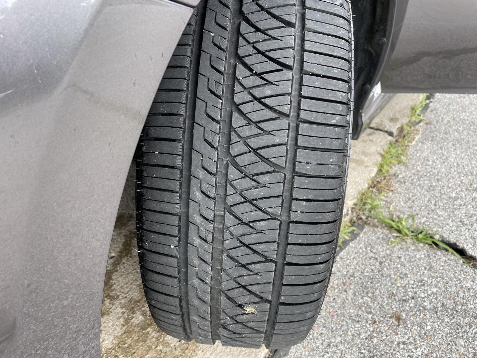 Vehicle photo 11