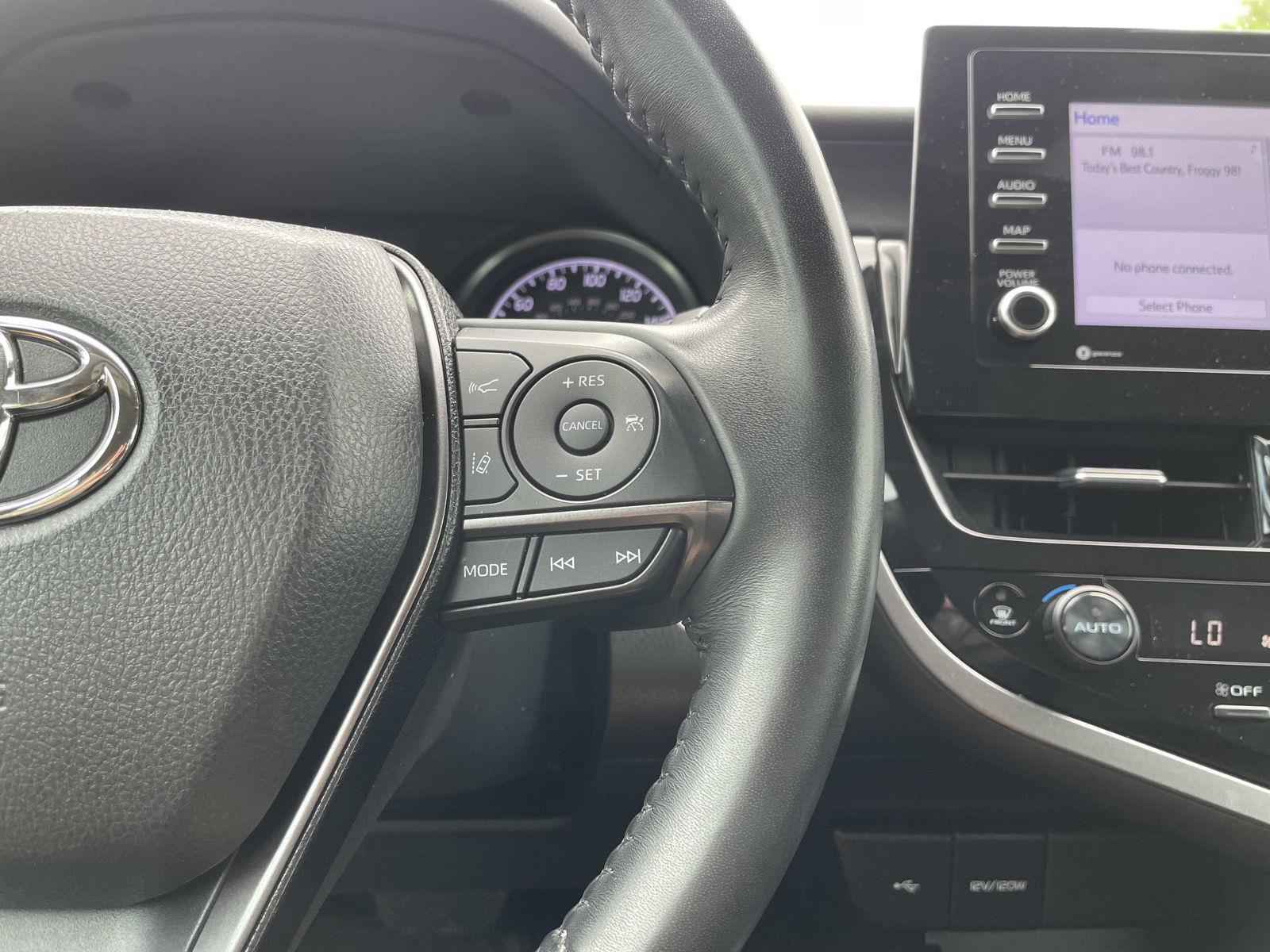 Vehicle photo 14