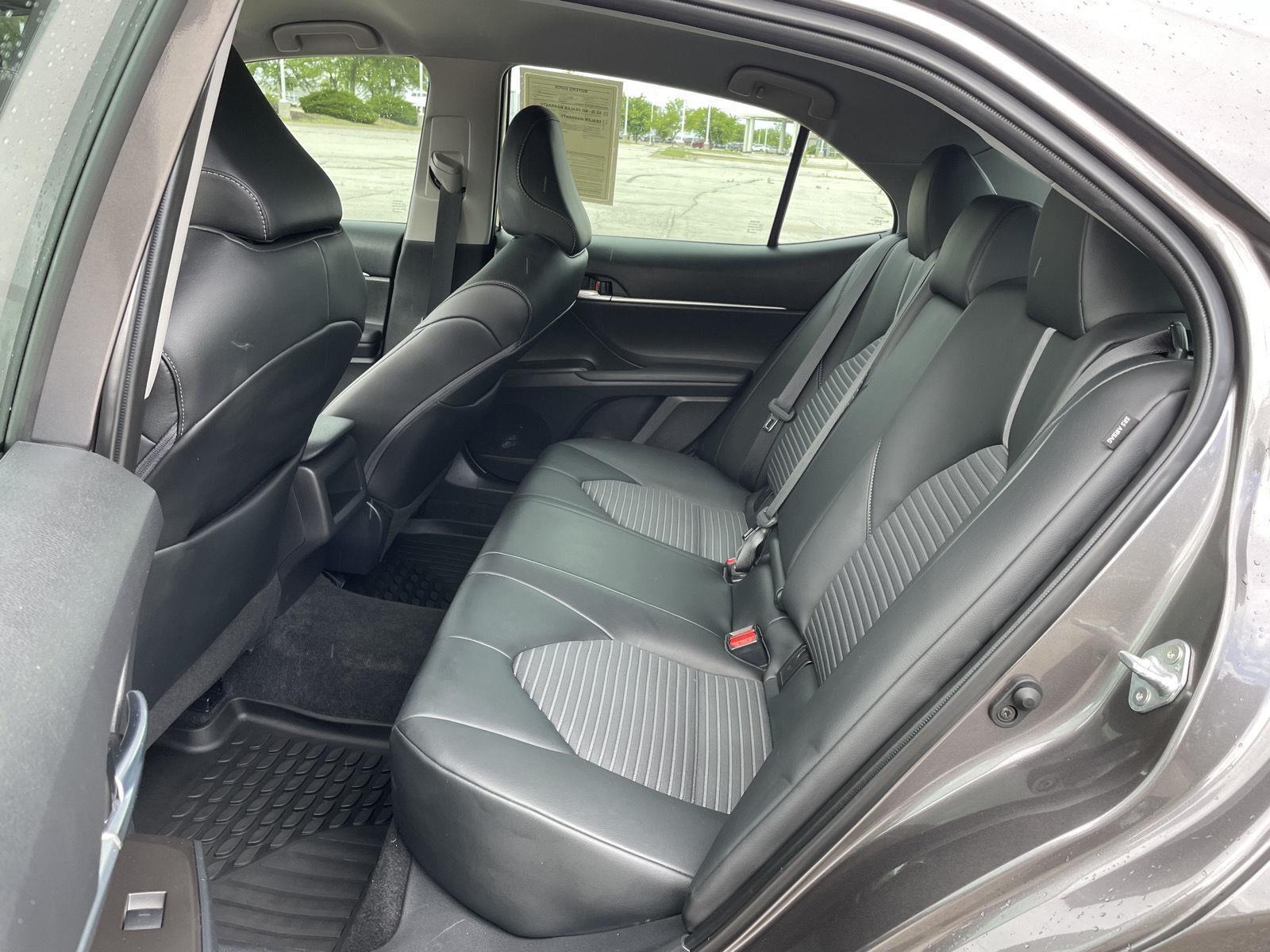Vehicle photo 20