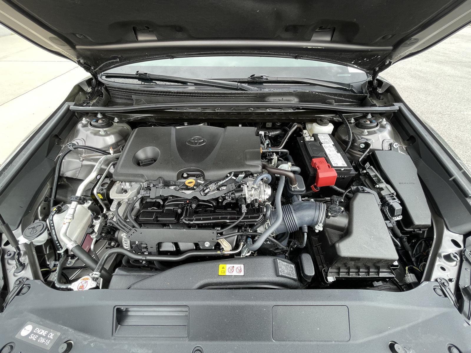 Vehicle photo 33