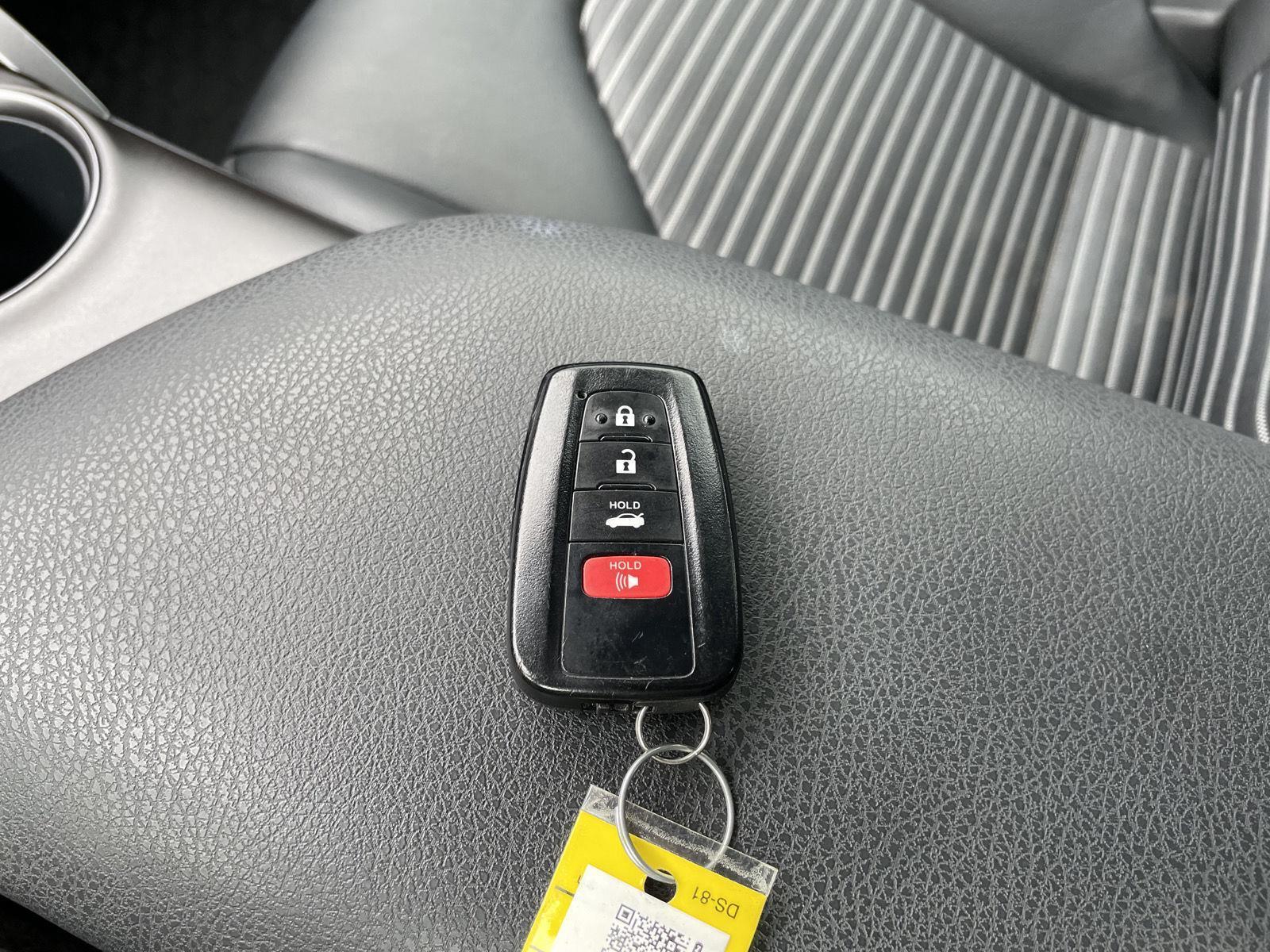 Vehicle photo 37