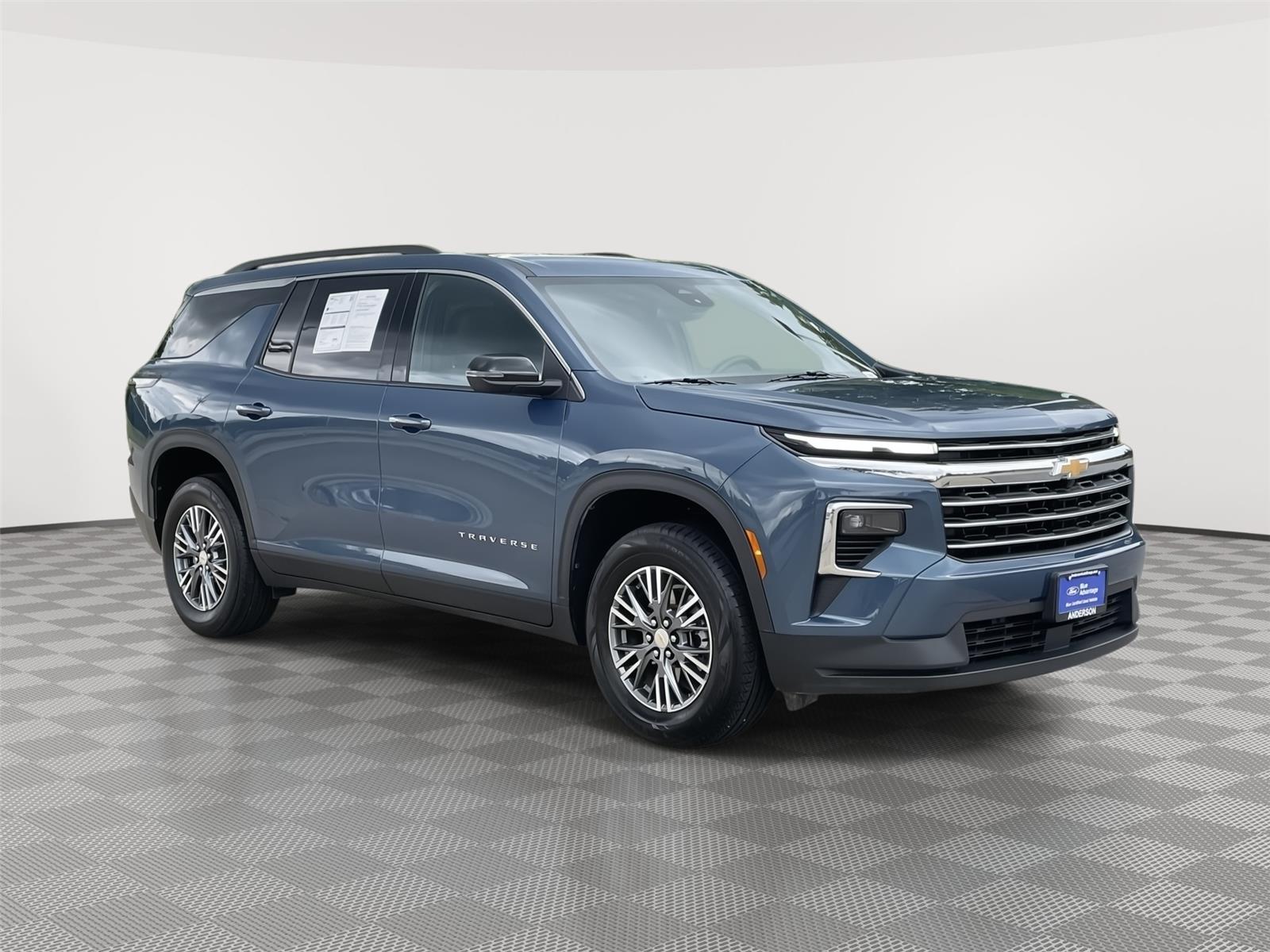 Vehicle photo 5