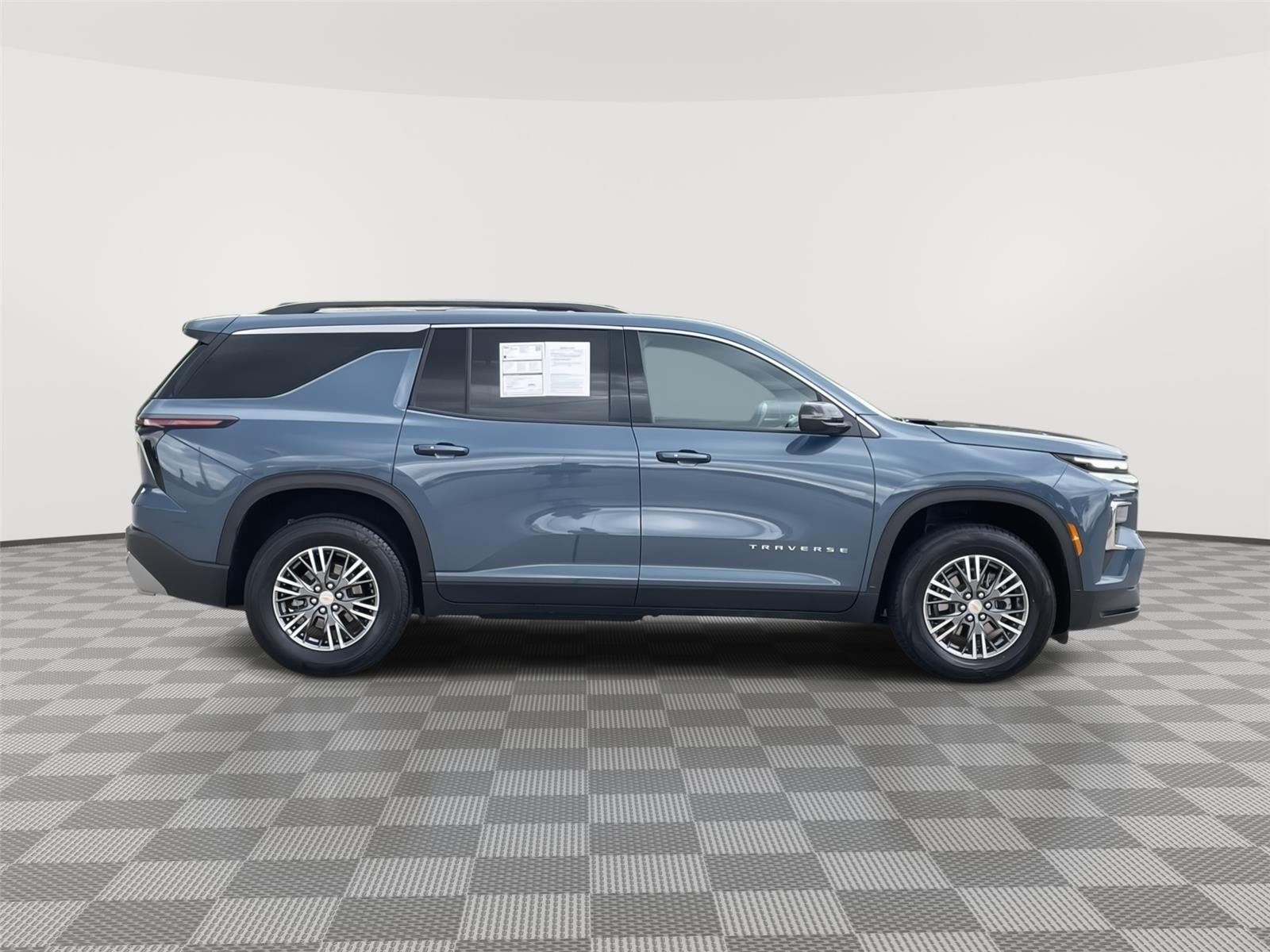 Vehicle photo 6