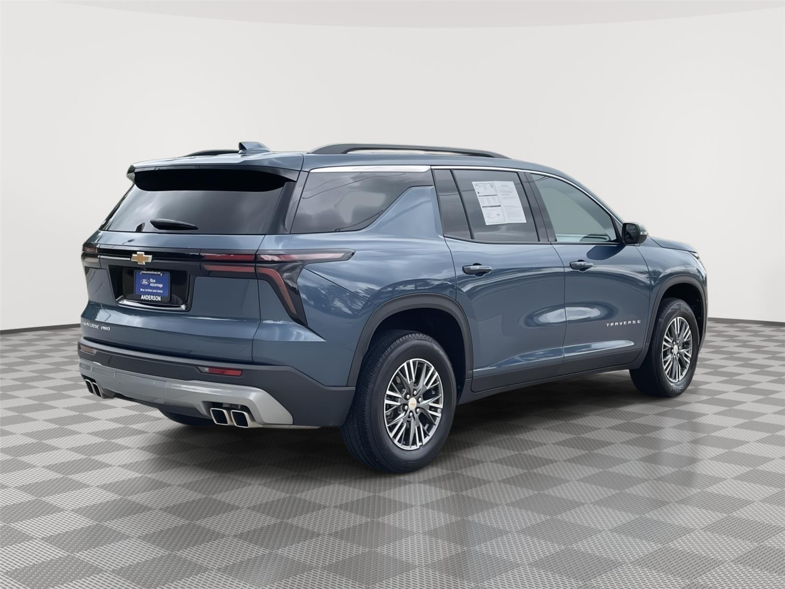 Vehicle photo 7