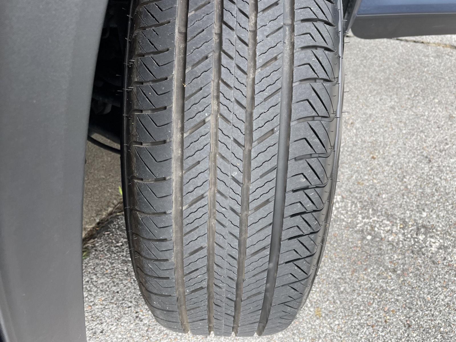 Vehicle photo 11