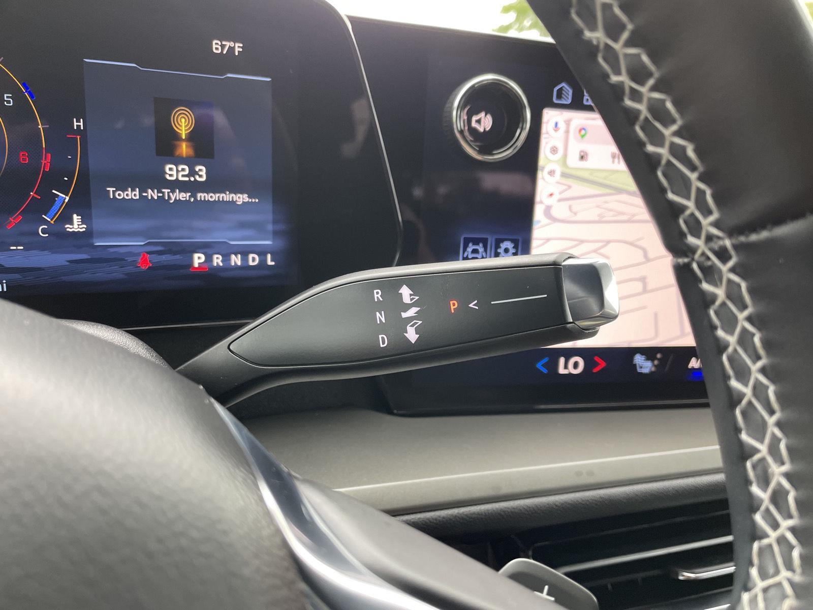 Vehicle photo 31