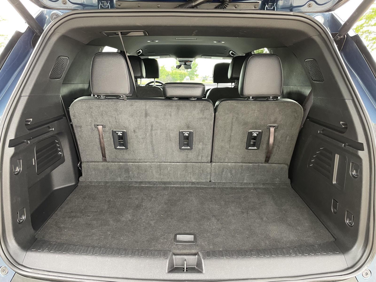 Vehicle photo 36