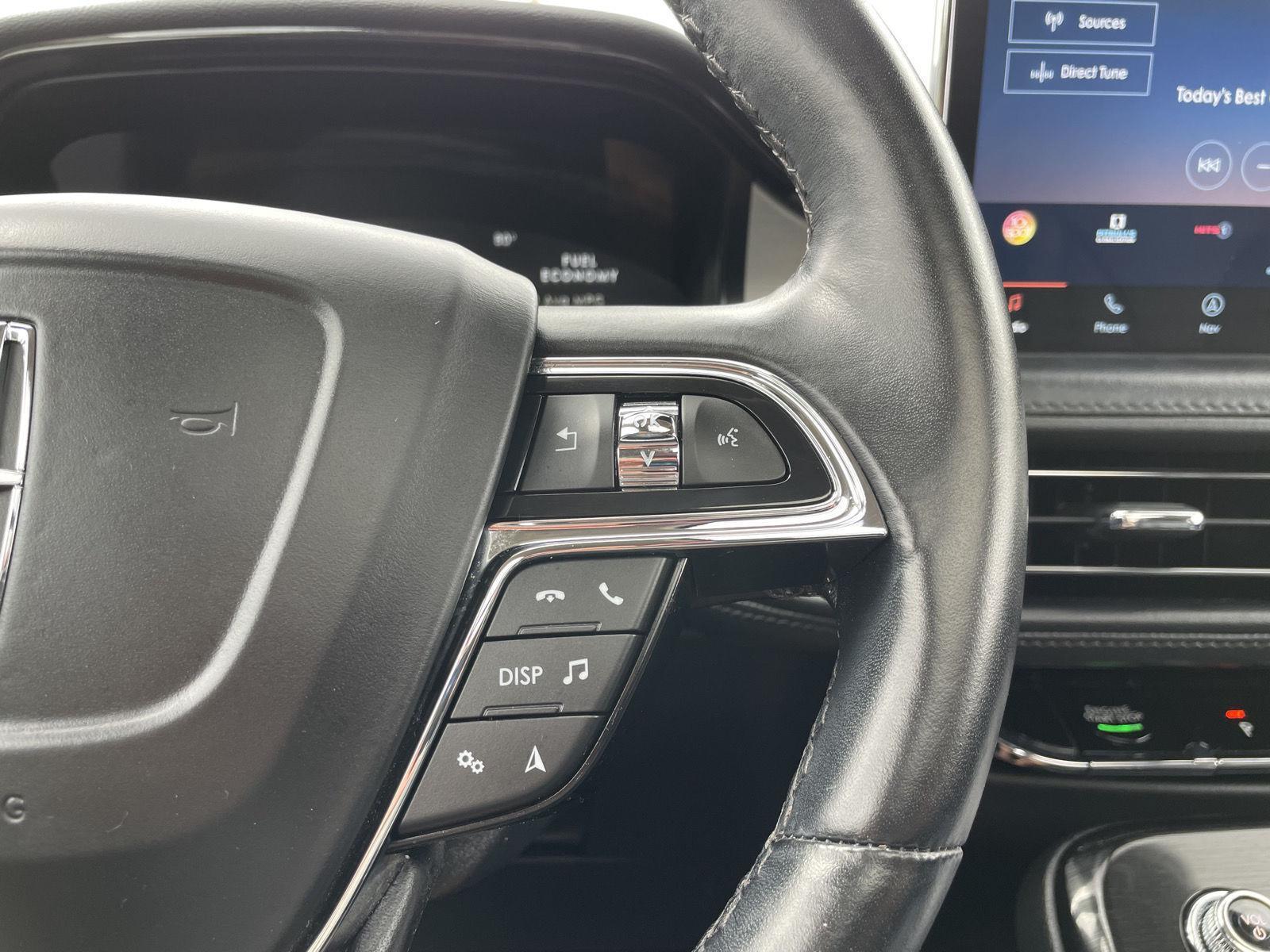 Vehicle photo 14
